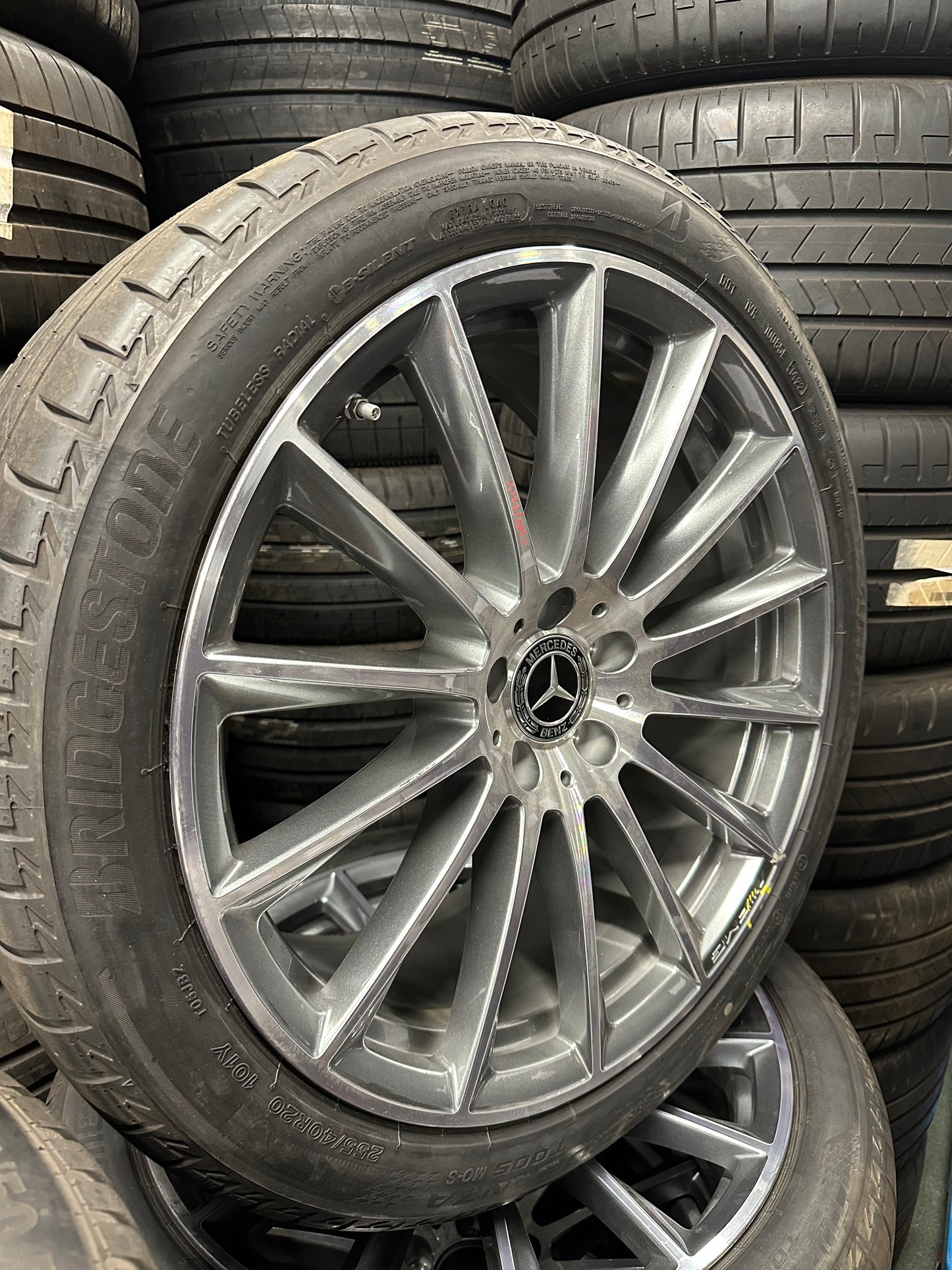 Оригинал като Нови Mercedes S Klasse 20 Zoll AMG W223 V223 Мерцедес С Класа 20 цола AMG джанти летен комплект летни гуми