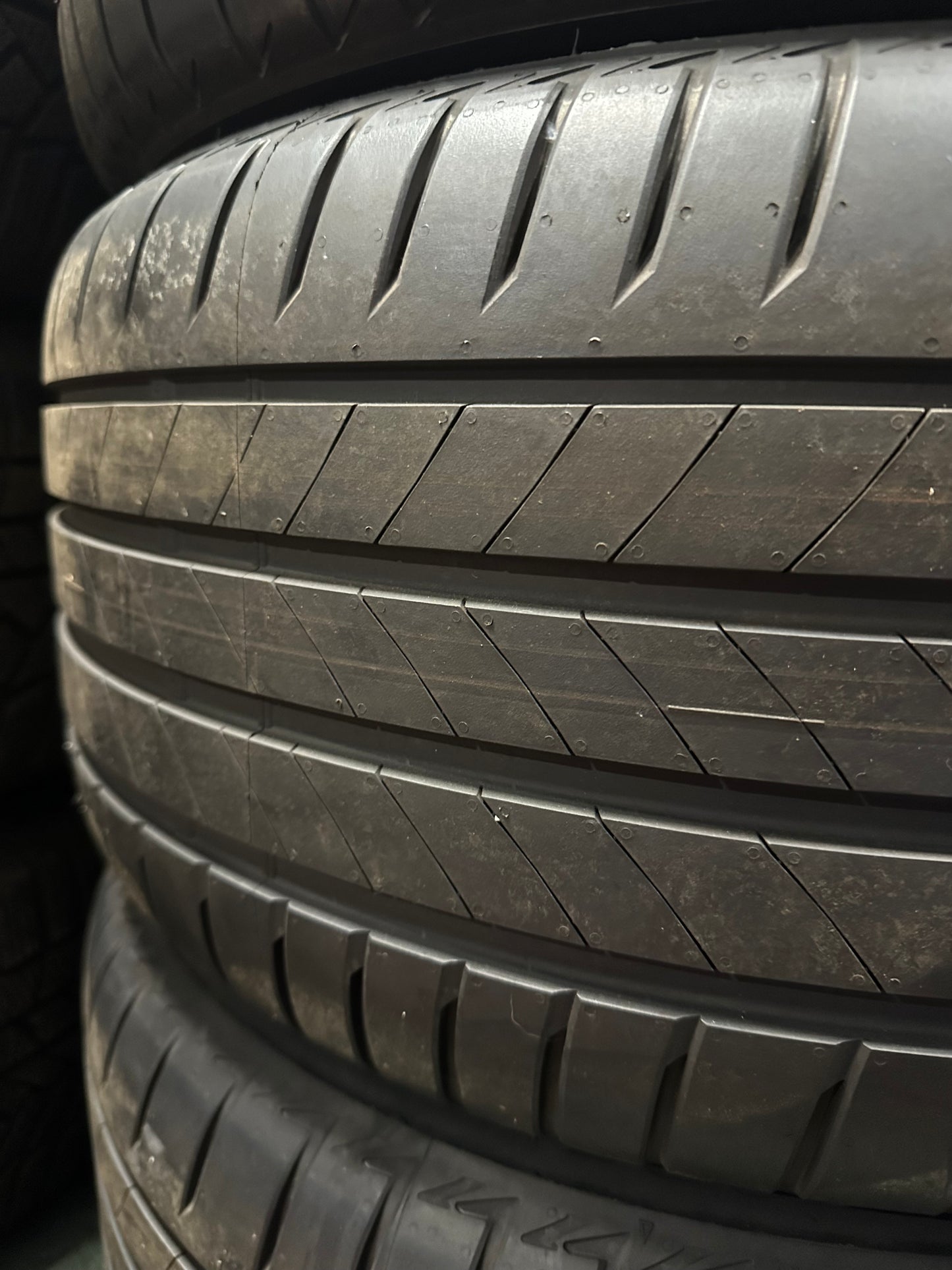 Оригинал като Нови Mercedes S Klasse 20 Zoll AMG W223 V223 Мерцедес С Класа 20 цола AMG джанти летен комплект летни гуми