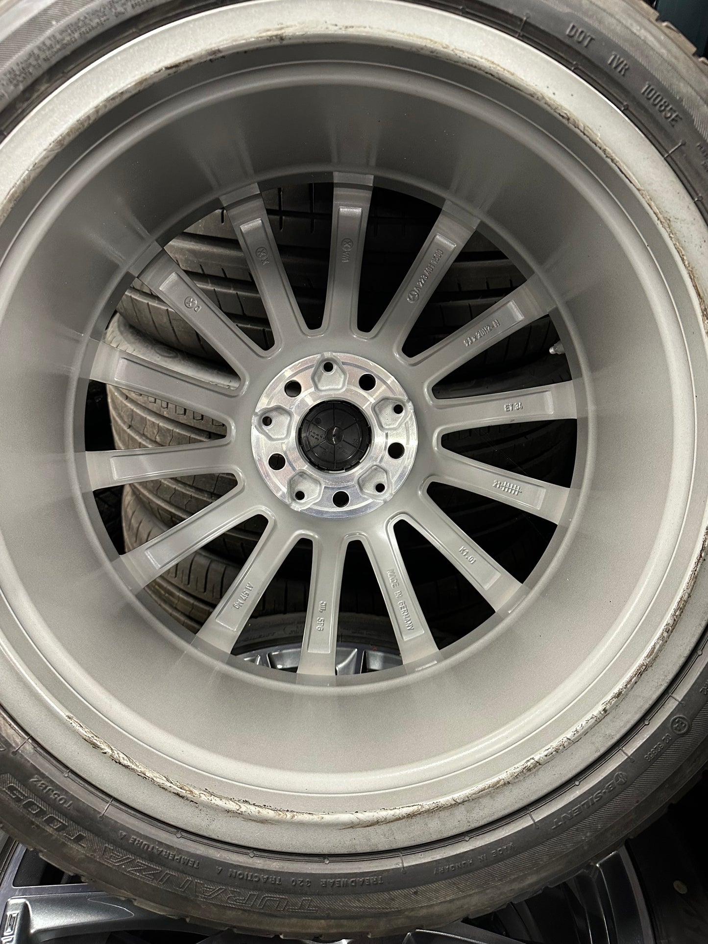 Оригинал като Нови Mercedes S Klasse 20 Zoll AMG W223 V223 Мерцедес С Класа 20 цола AMG джанти летен комплект летни гуми