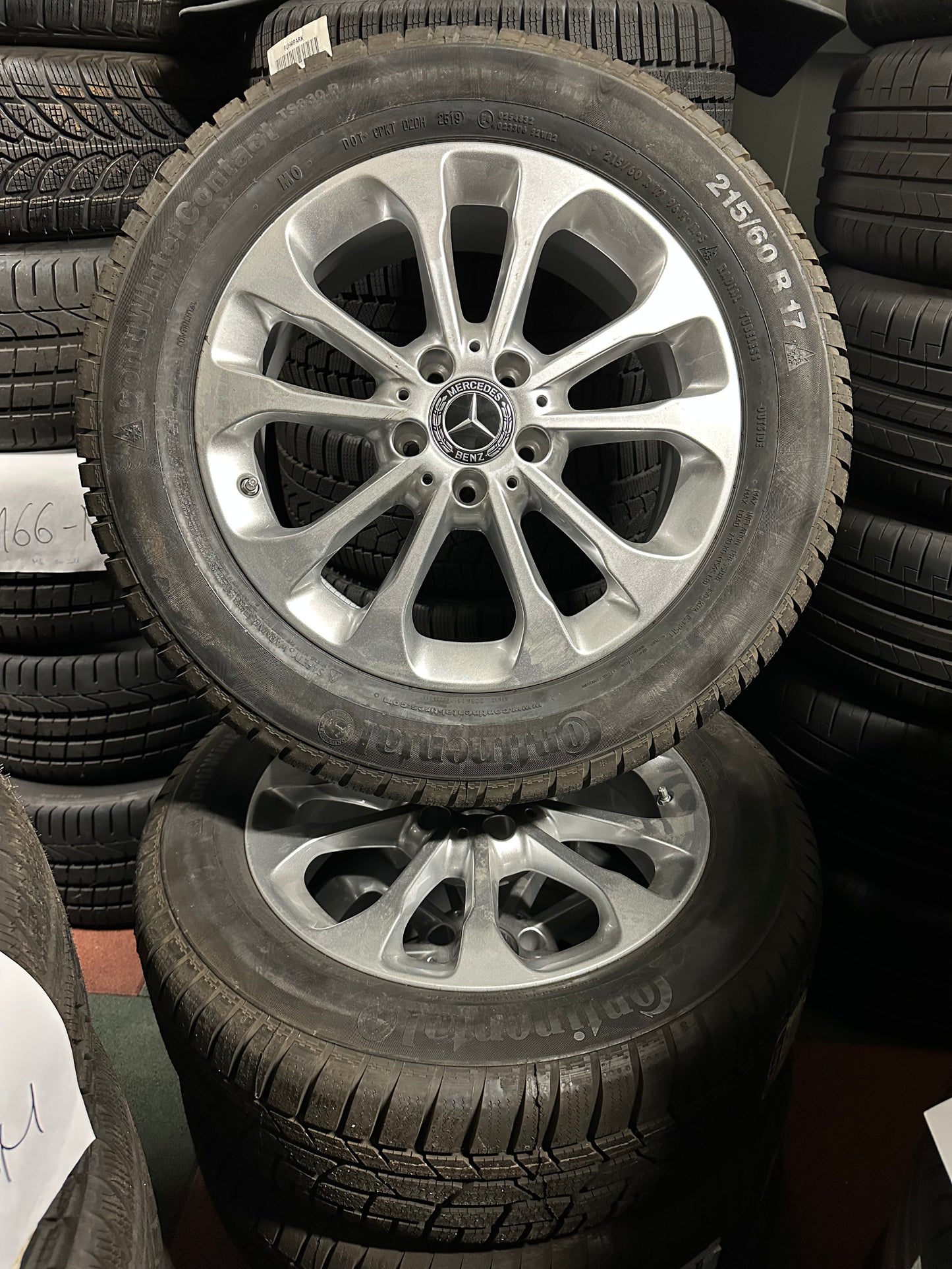 Нови Mercedes GLA Klasse 17 Zoll Мерцедес ГЛА класа W156 X156 17 цола зимен комплект зимни гуми