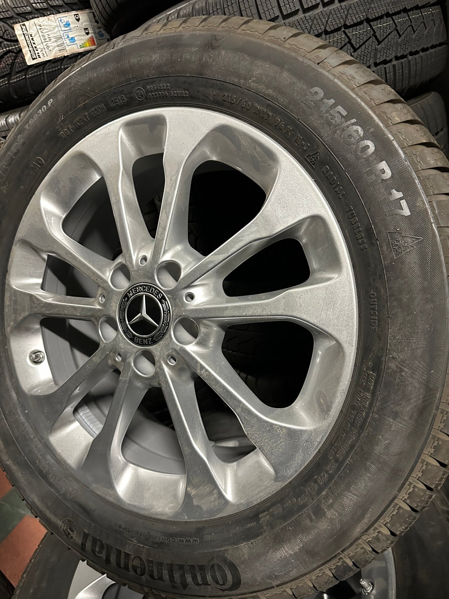 Нови Mercedes GLA Klasse 17 Zoll Мерцедес ГЛА класа W156 X156 17 цола зимен комплект зимни гуми