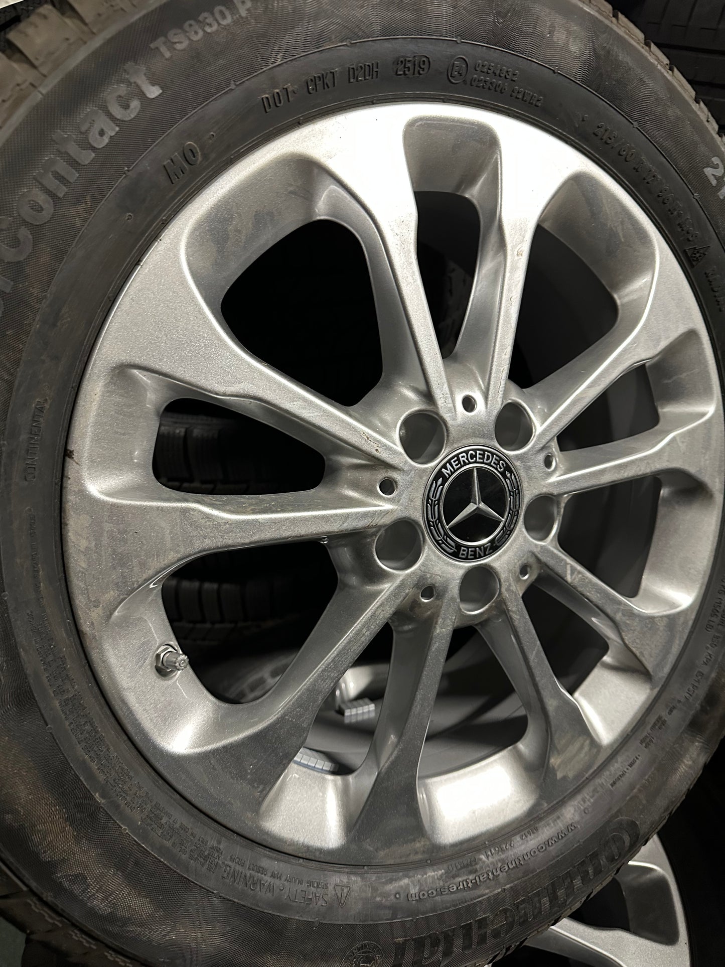 Нови Mercedes GLA Klasse 17 Zoll Мерцедес ГЛА класа W156 X156 17 цола зимен комплект зимни гуми