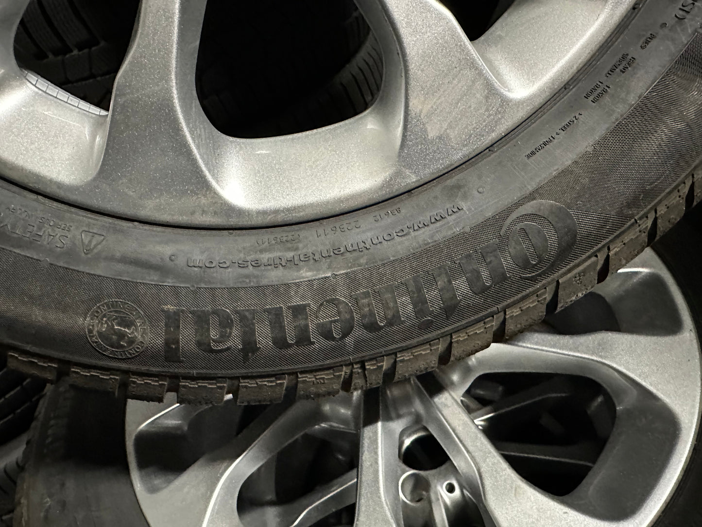 Нови Mercedes GLA Klasse 17 Zoll Мерцедес ГЛА класа W156 X156 17 цола зимен комплект зимни гуми