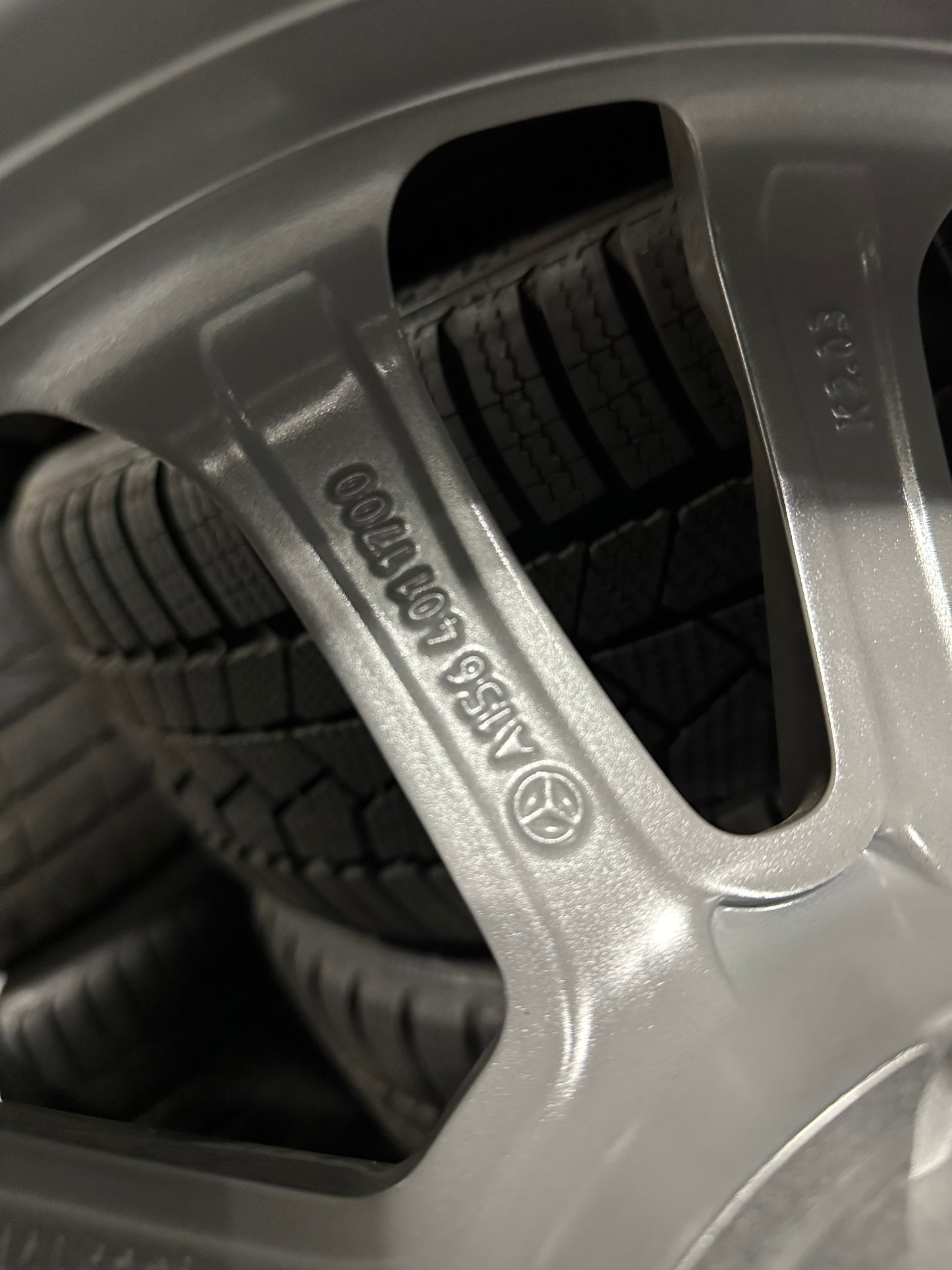 Нови Mercedes GLA Klasse 17 Zoll Мерцедес ГЛА класа W156 X156 17 цола зимен комплект зимни гуми