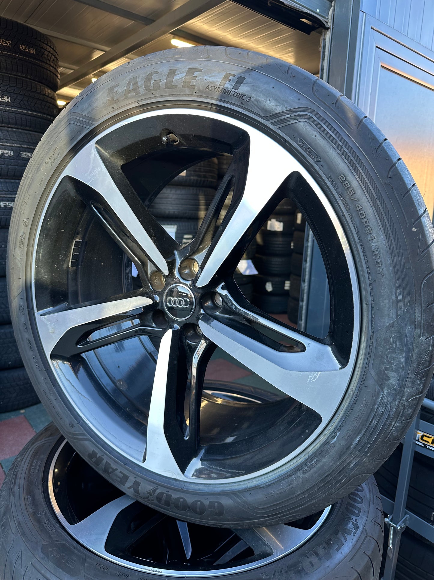 Audi Q7 SQ7 4M 21 Zoll Ауди Q7 SQ7 Алуминиеви джанти 285 40 21 цола летен комплект летни гуми