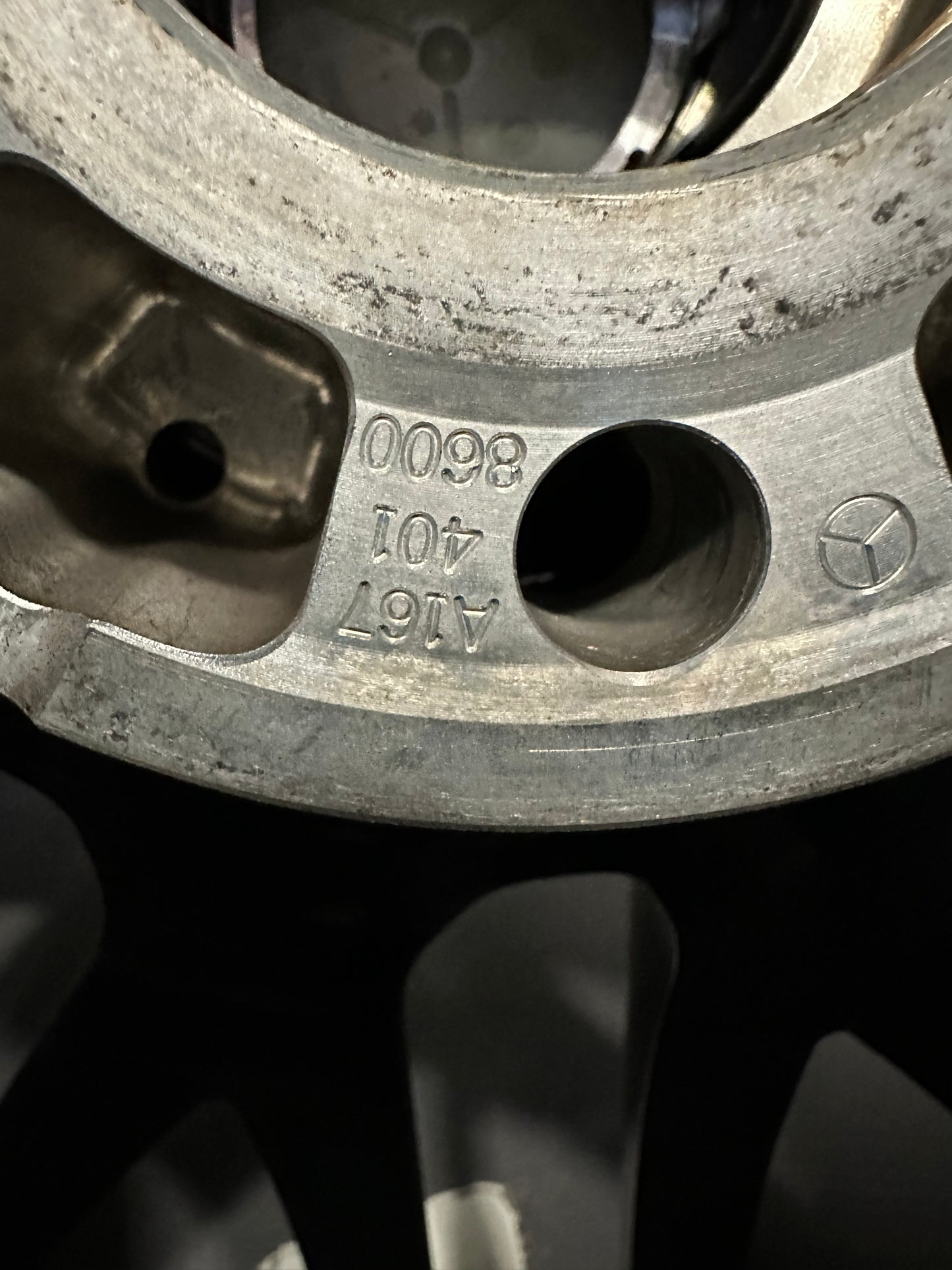 Оригинал Mercedes GLS 63 AMG X167 W167 23 Zoll Мерцедес ГЛС63 AMG X167 W167 23 цола джанти летен комплект летни гуми