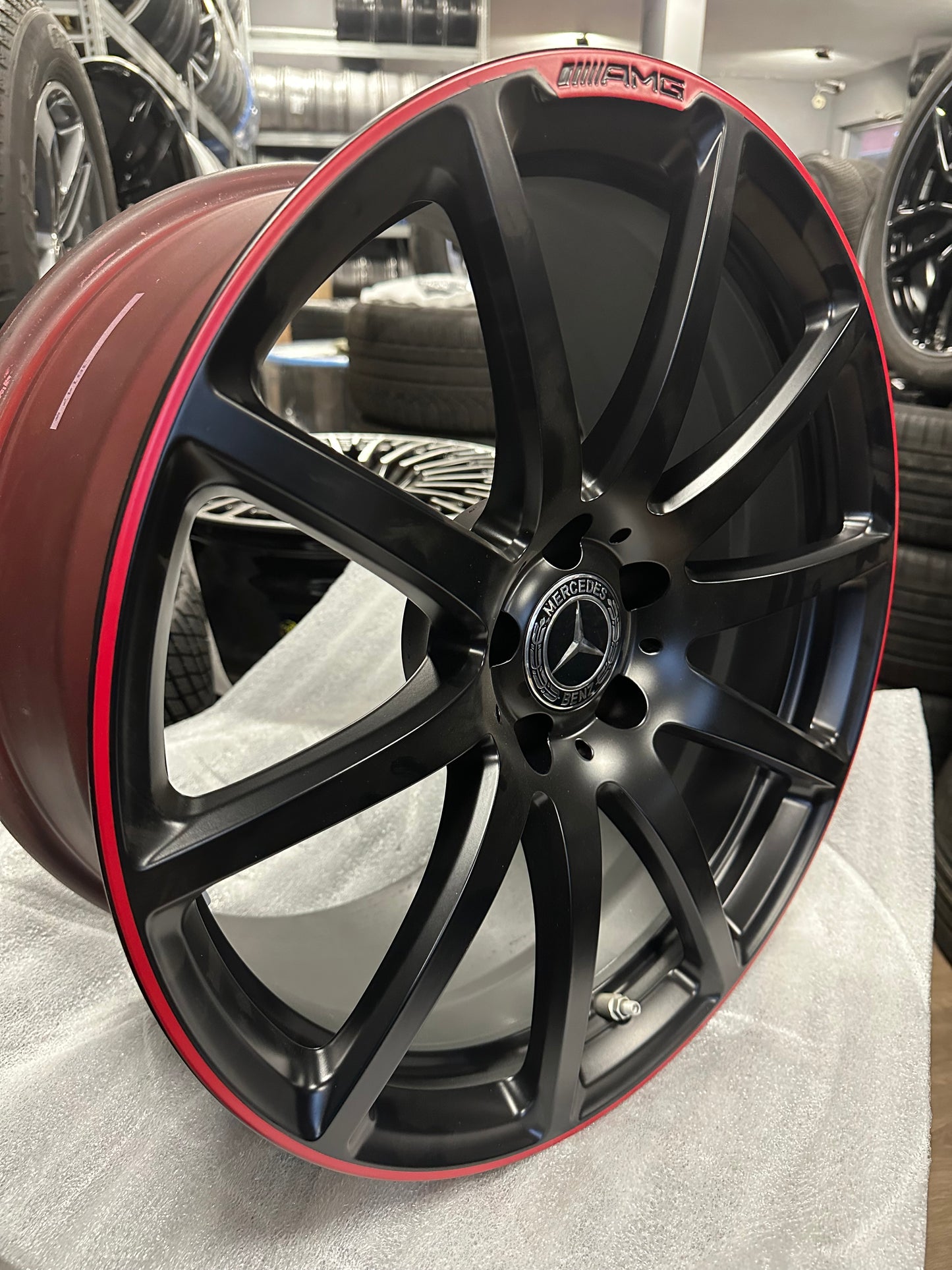 Оригинални като нови Mercedes SL63 SL65 AMG Klasse W231 AMG 19/20 Zoll Мерцедес СЛ63 СЛ Класа W231 AMG Алуминиеви джанти 19/20 цола A2314010000 A2314012302