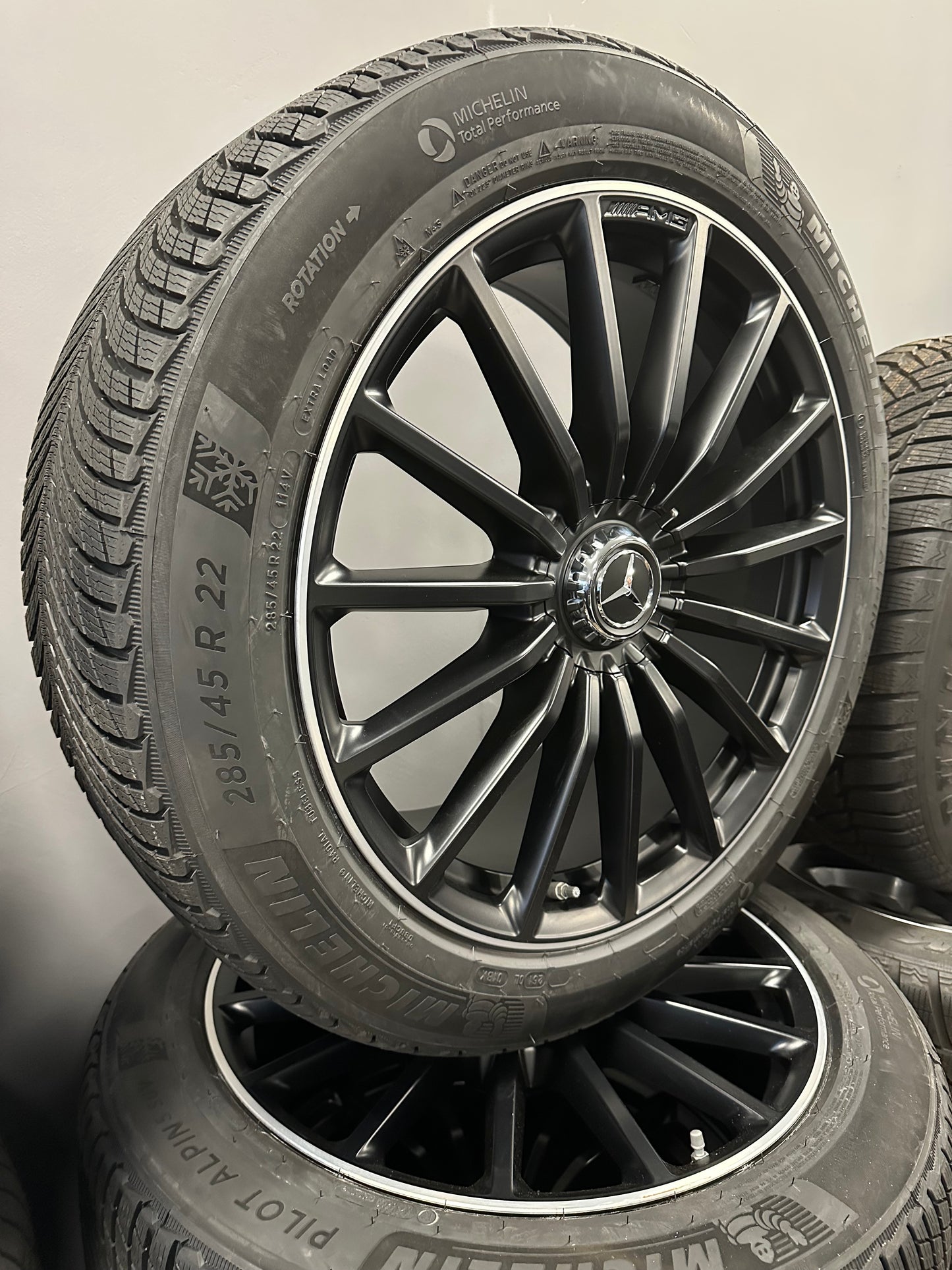 Оригинал Нови Mercedes GLS63 22 Zoll AMG Мерцедес ГЛС63 X167 W167 22 цола джанти зимен комплект зимни гуми