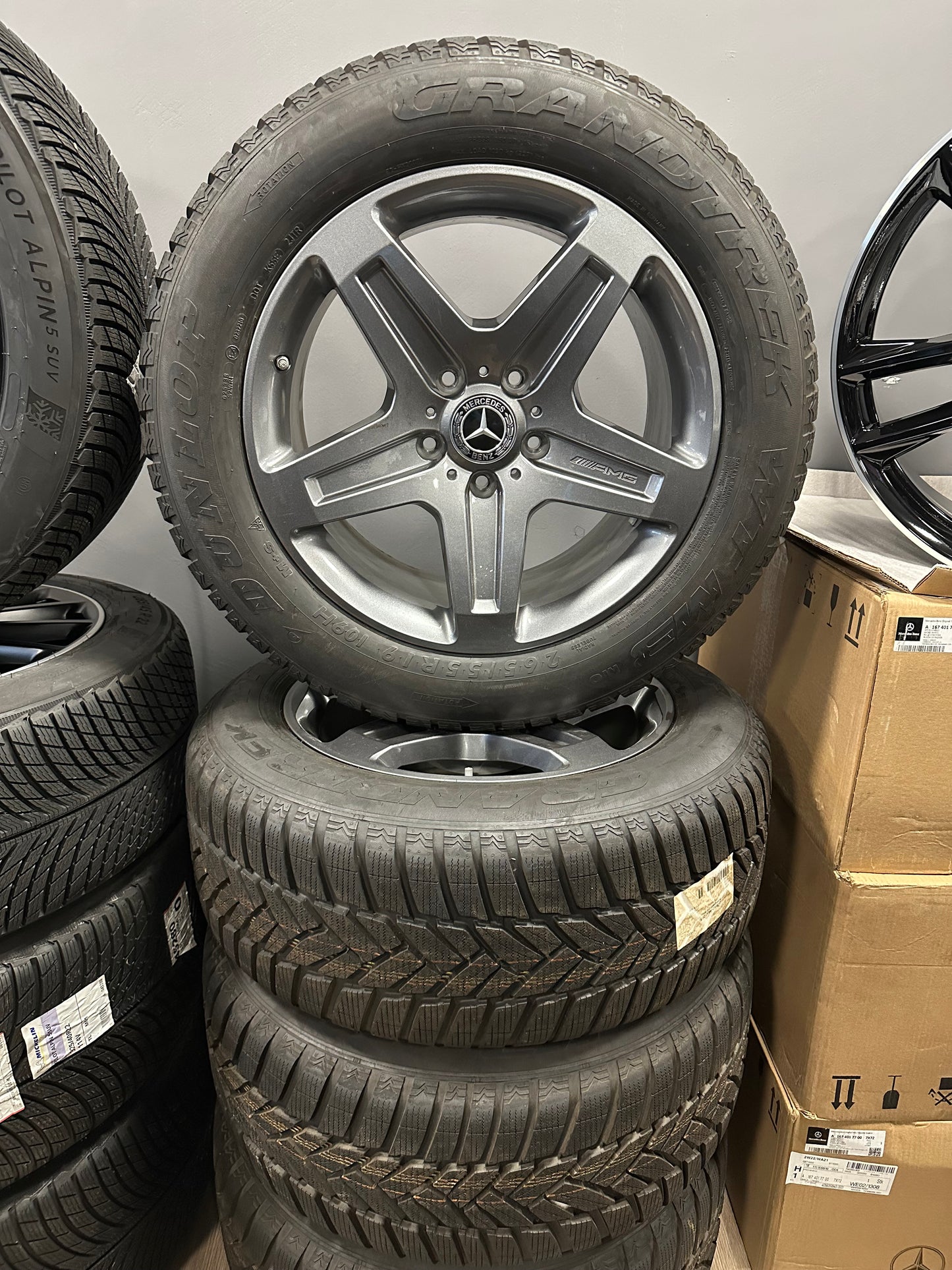 Оригинал Mercedes G klasse W463 19 Zoll Мерцедес Г класа W463 19 цола AMG джанти зимен комплект зимни гуми