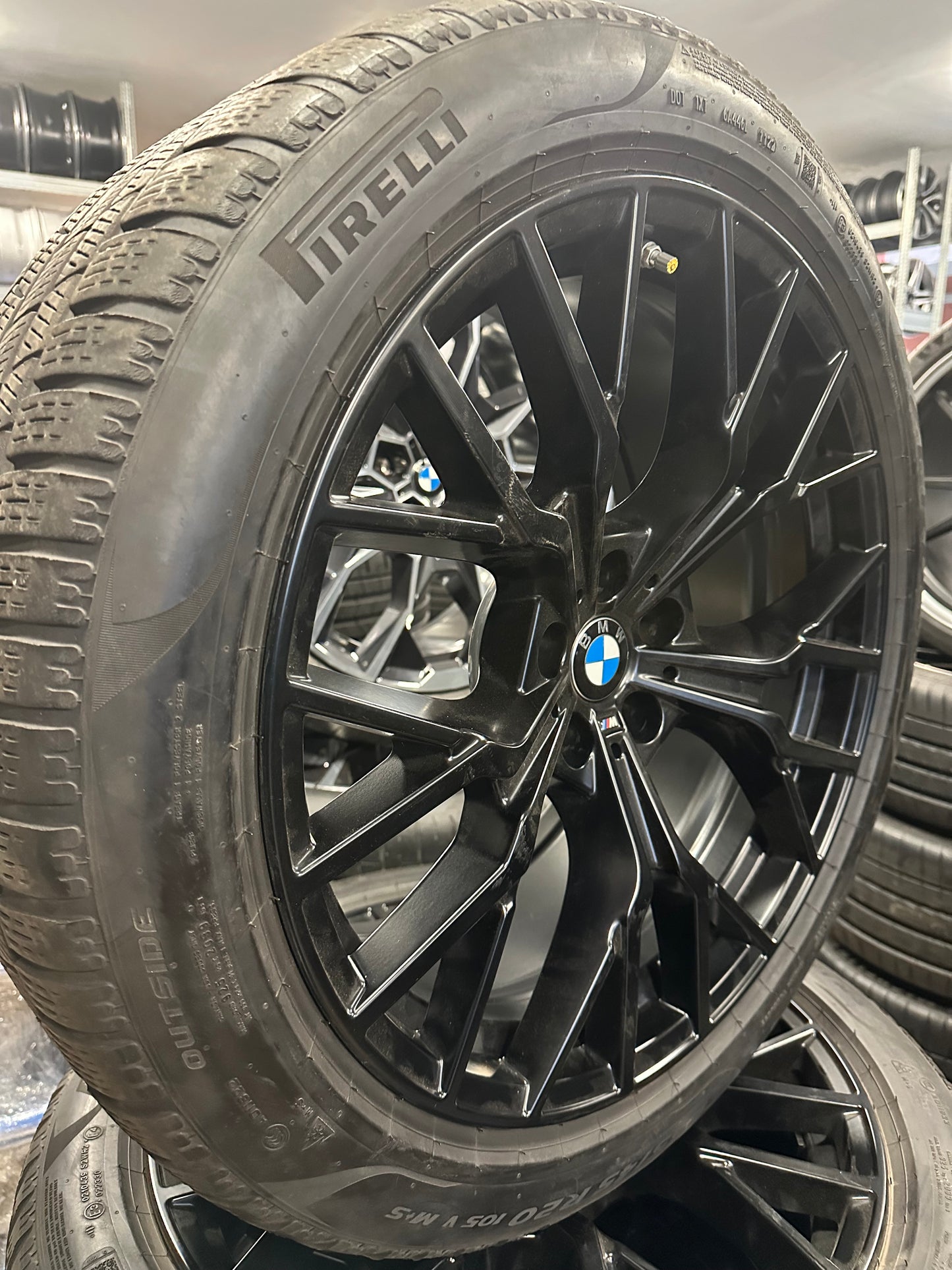 Оригинал BMW 7er i7 G70 G7L X3 G45 20 Zoll 911M Бмв 7-ма серия и7 Г70 20 цола 911М зимен комплект зимни гуми