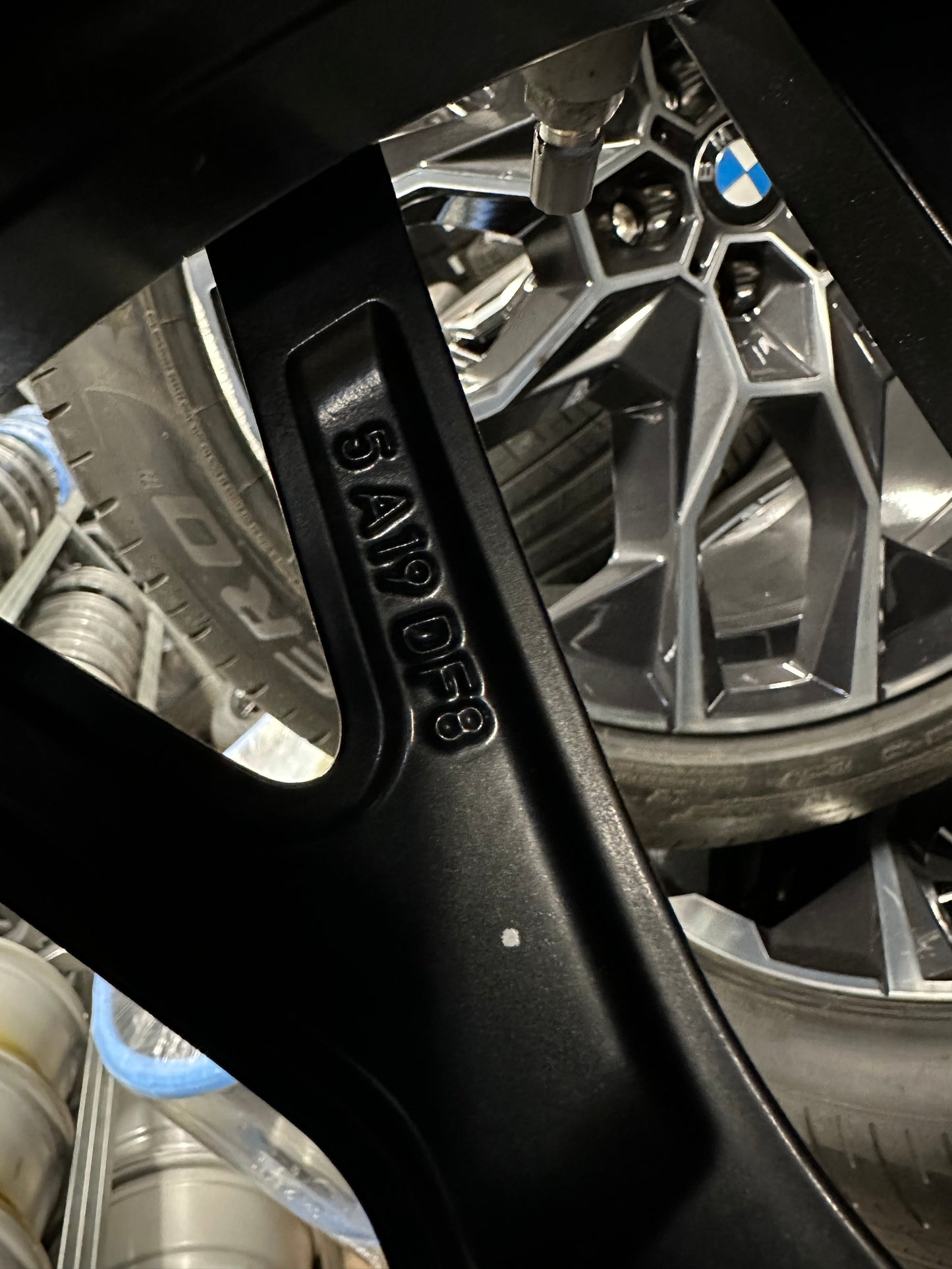 Оригинал BMW 7er i7 G70 G7L X3 G45 20 Zoll 911M Бмв 7-ма серия и7 Г70 20 цола 911М зимен комплект зимни гуми