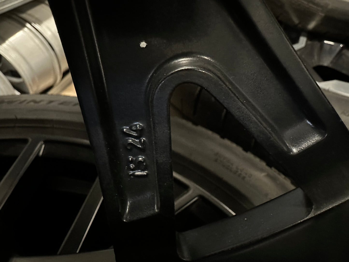 Оригинал BMW 7er i7 G70 G7L X3 G45 20 Zoll 911M Бмв 7-ма серия и7 Г70 20 цола 911М зимен комплект зимни гуми