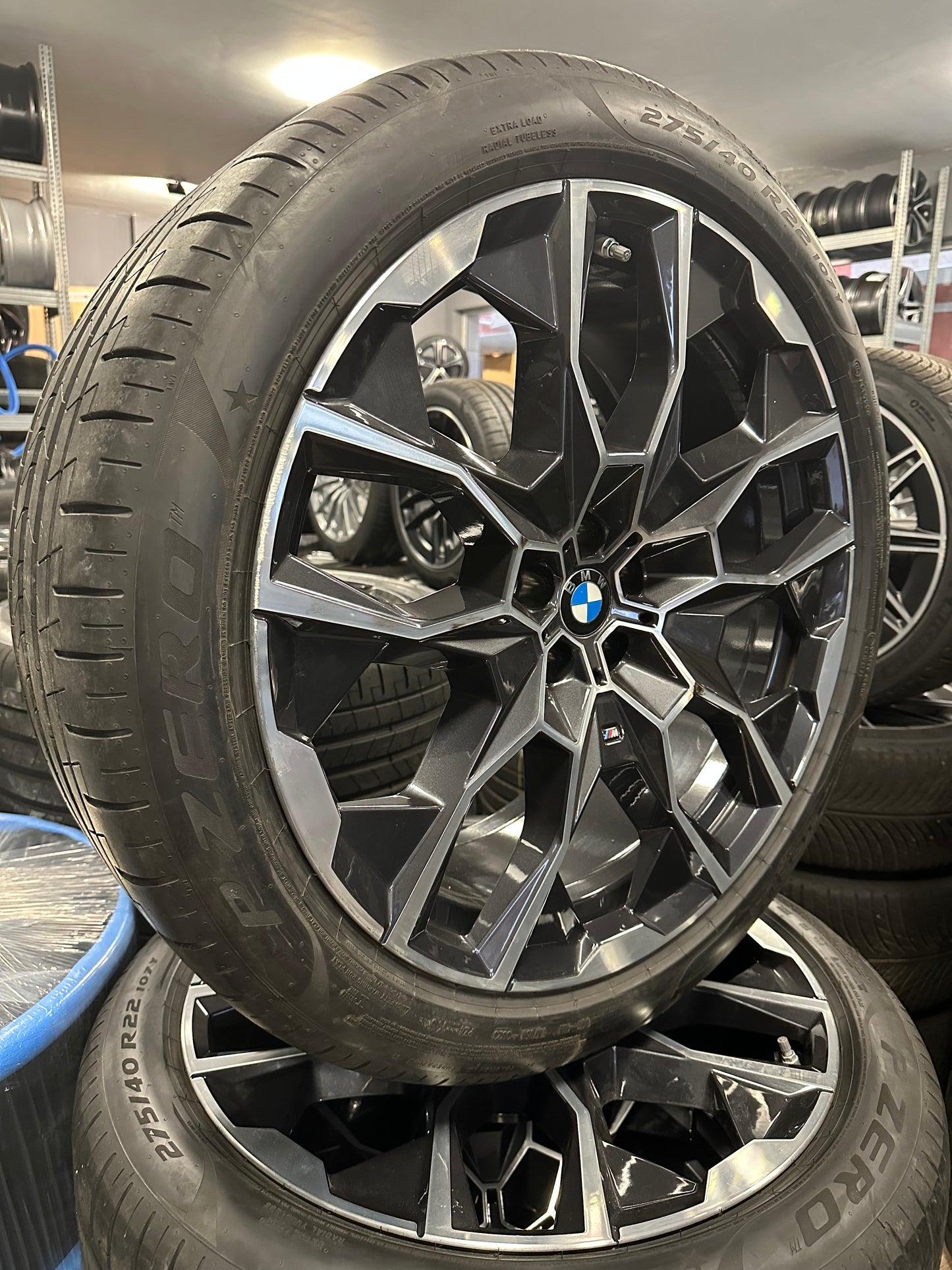 Оригинал BMW X7 G07 22 Zoll 913M Бмв X7 G07 22 цола джанти летен комплект летни гуми