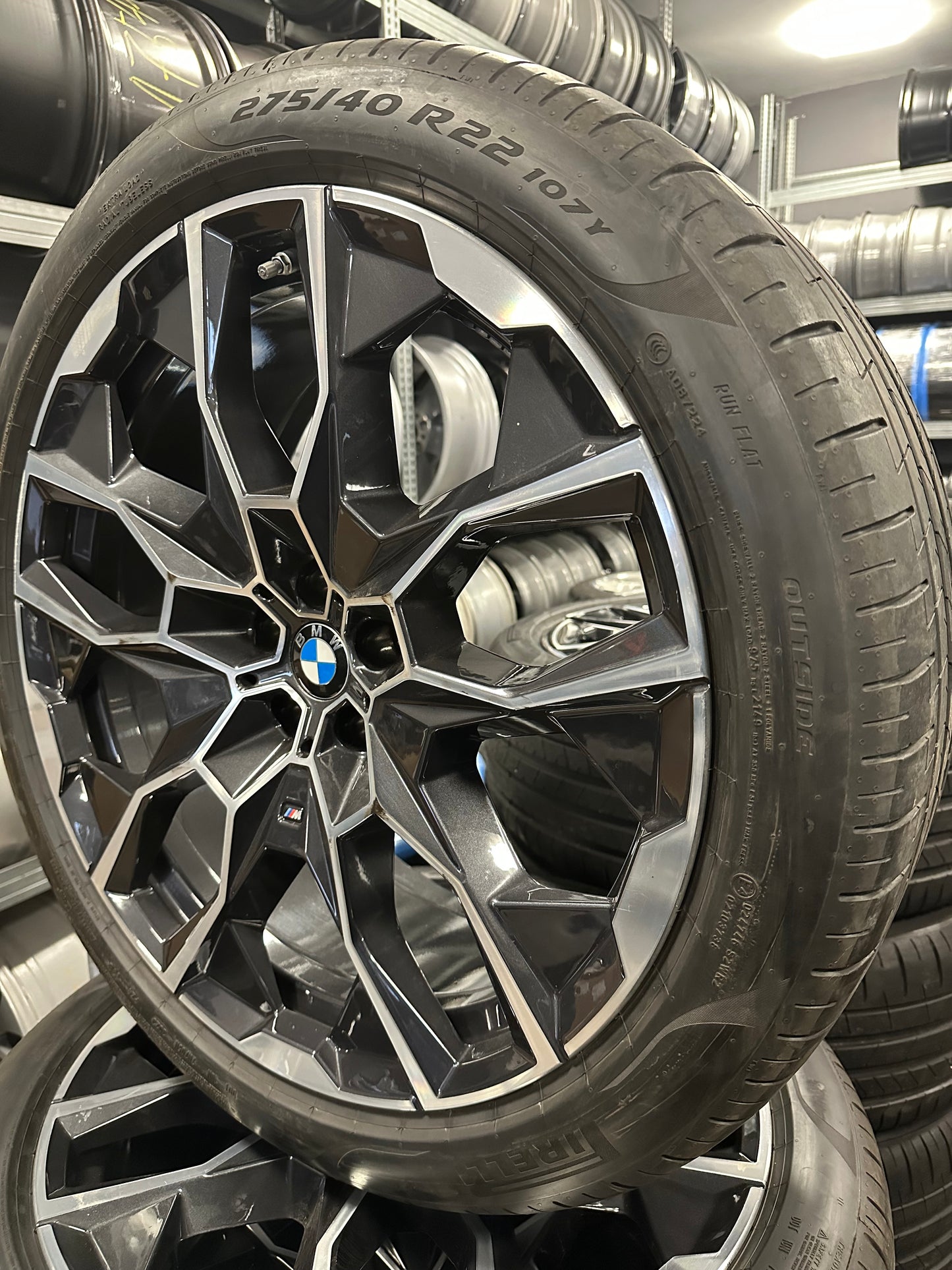 Оригинал BMW X7 G07 22 Zoll 913M Бмв X7 G07 22 цола джанти летен комплект летни гуми