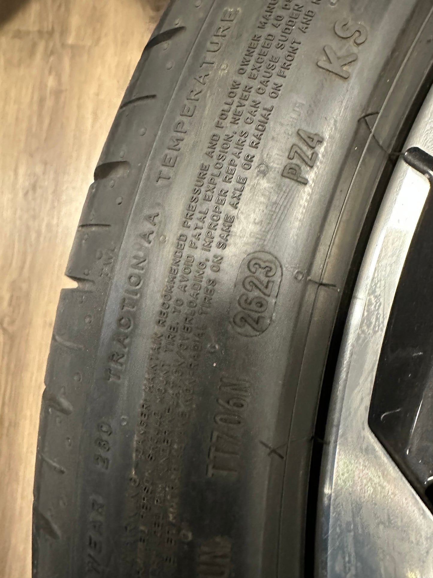 Оригинал BMW X7 G07 22 Zoll 913M Бмв X7 G07 22 цола джанти летен комплект летни гуми