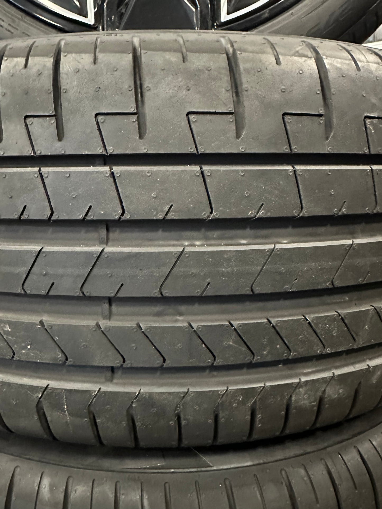 Като Нови Оригинални BMW iX20 i20 22 Zoll 1020 Бмв 22 цола джанти 1020 летен комплект летни гуми