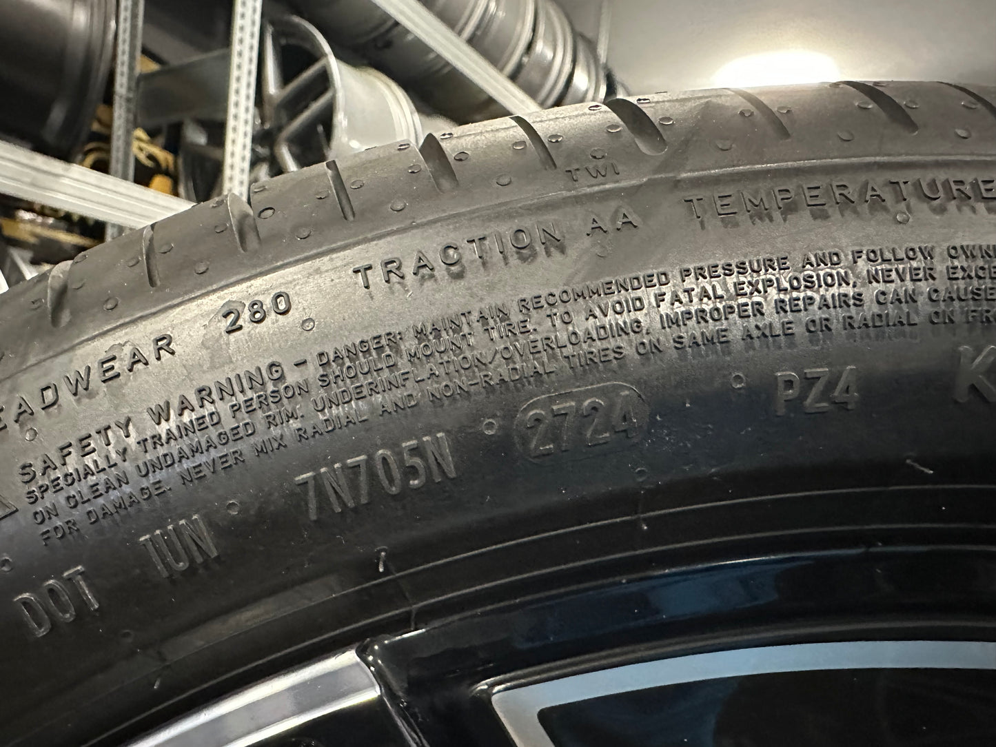 Като Нови Оригинални BMW iX20 i20 22 Zoll 1020 Бмв 22 цола джанти 1020 летен комплект летни гуми