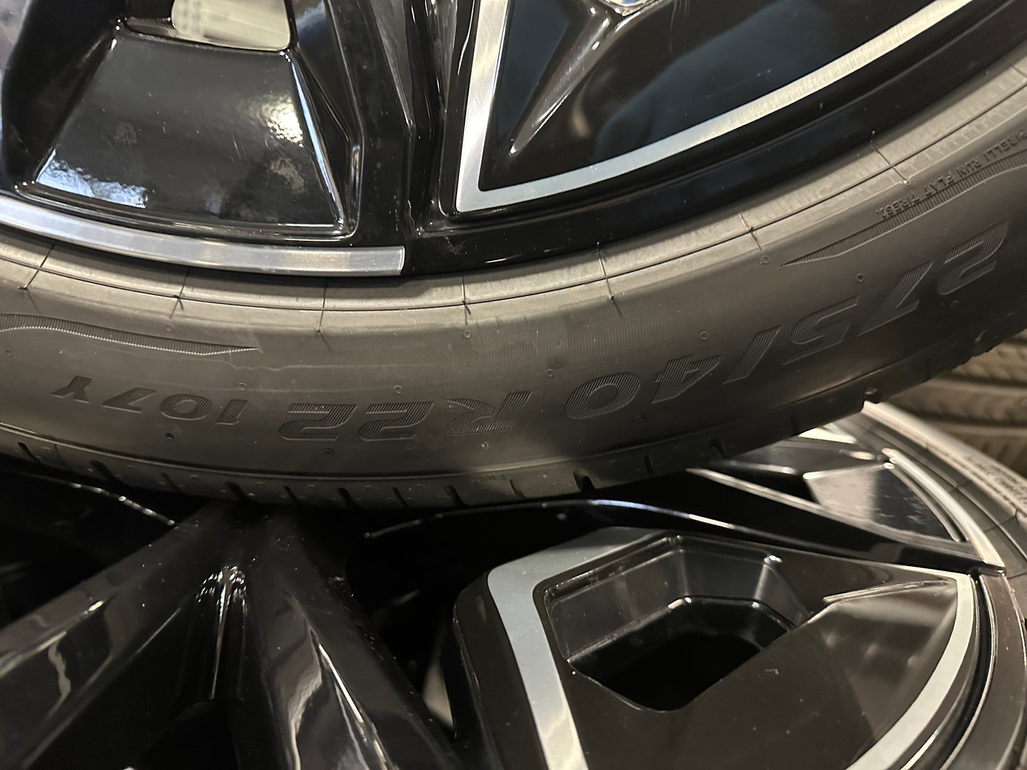 Като Нови Оригинални BMW iX20 i20 22 Zoll 1020 Бмв 22 цола джанти 1020 летен комплект летни гуми