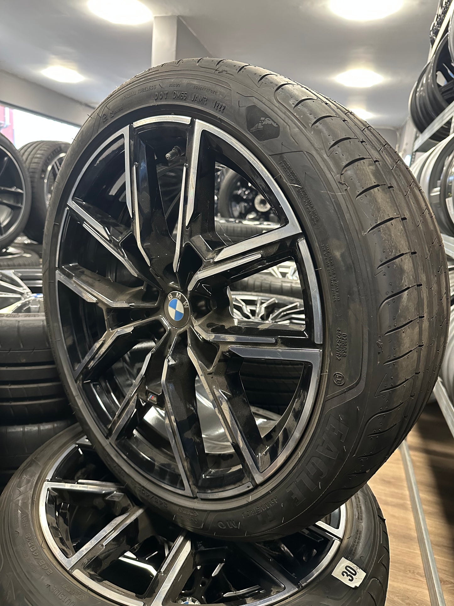 Като Нови BMW 5er G30 G31 19 Zoll 859M Бмв 5-та серия 19 цола Алуминиеви джанти 859M летен комплект летни гуми