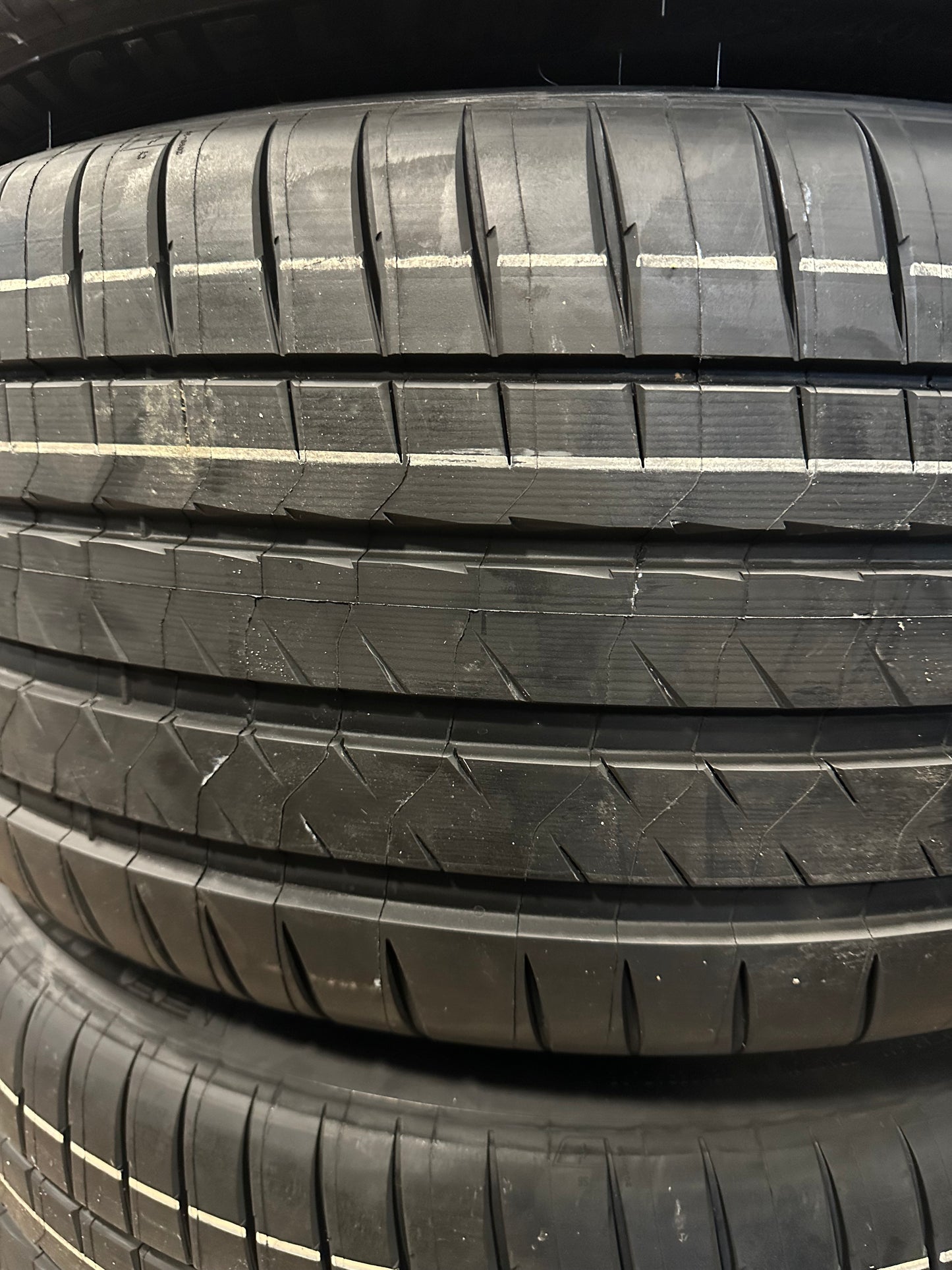 Оригинал като нови Mercedes GLS 63 AMG X167 W167 23 Zoll Мерцедес ГЛС63 AMG X167 W167 23 цола джанти летен комплект летни гуми