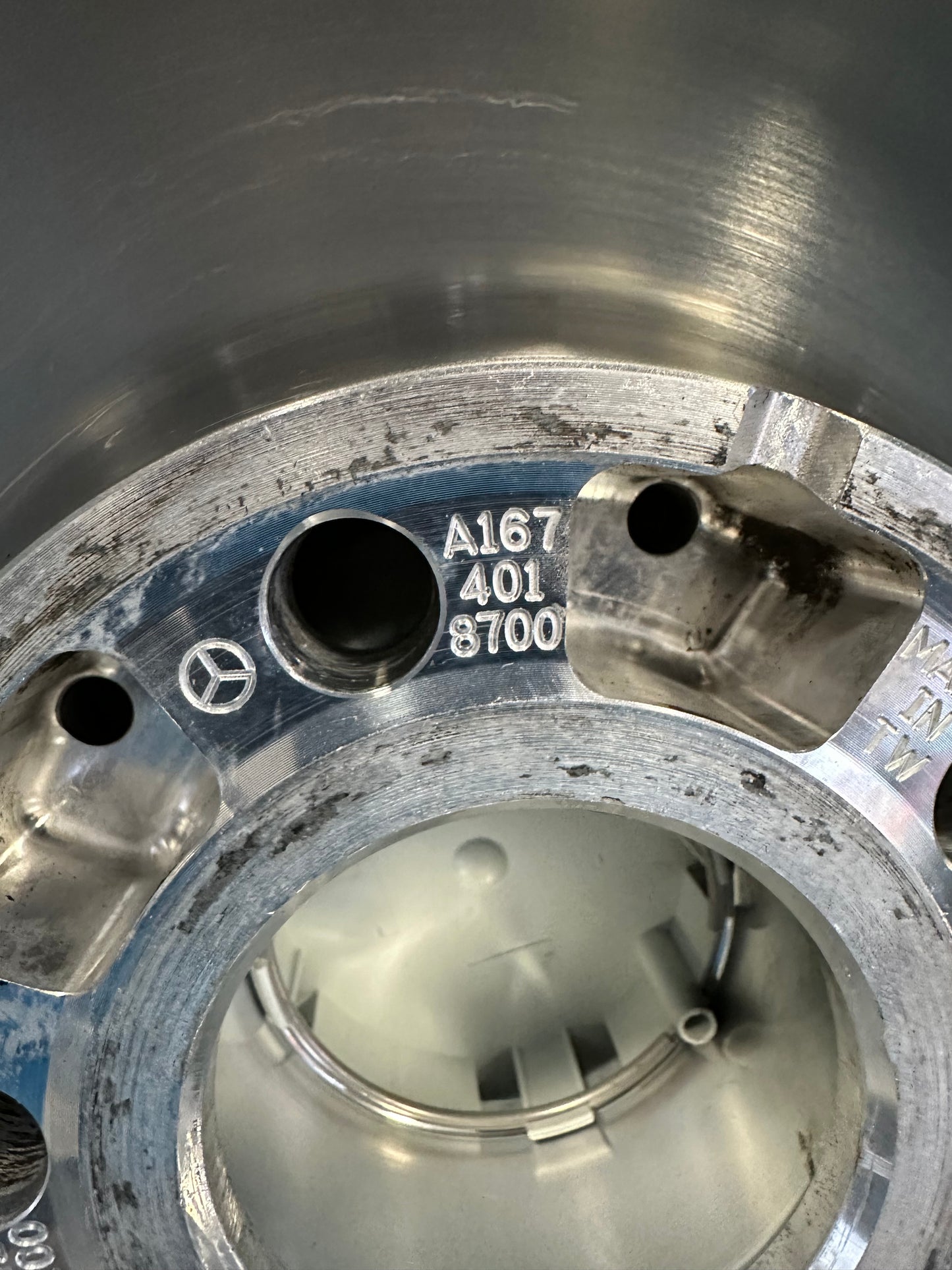 Оригинал като нови Mercedes GLS 63 AMG X167 W167 23 Zoll Мерцедес ГЛС63 AMG X167 W167 23 цола джанти летен комплект летни гуми