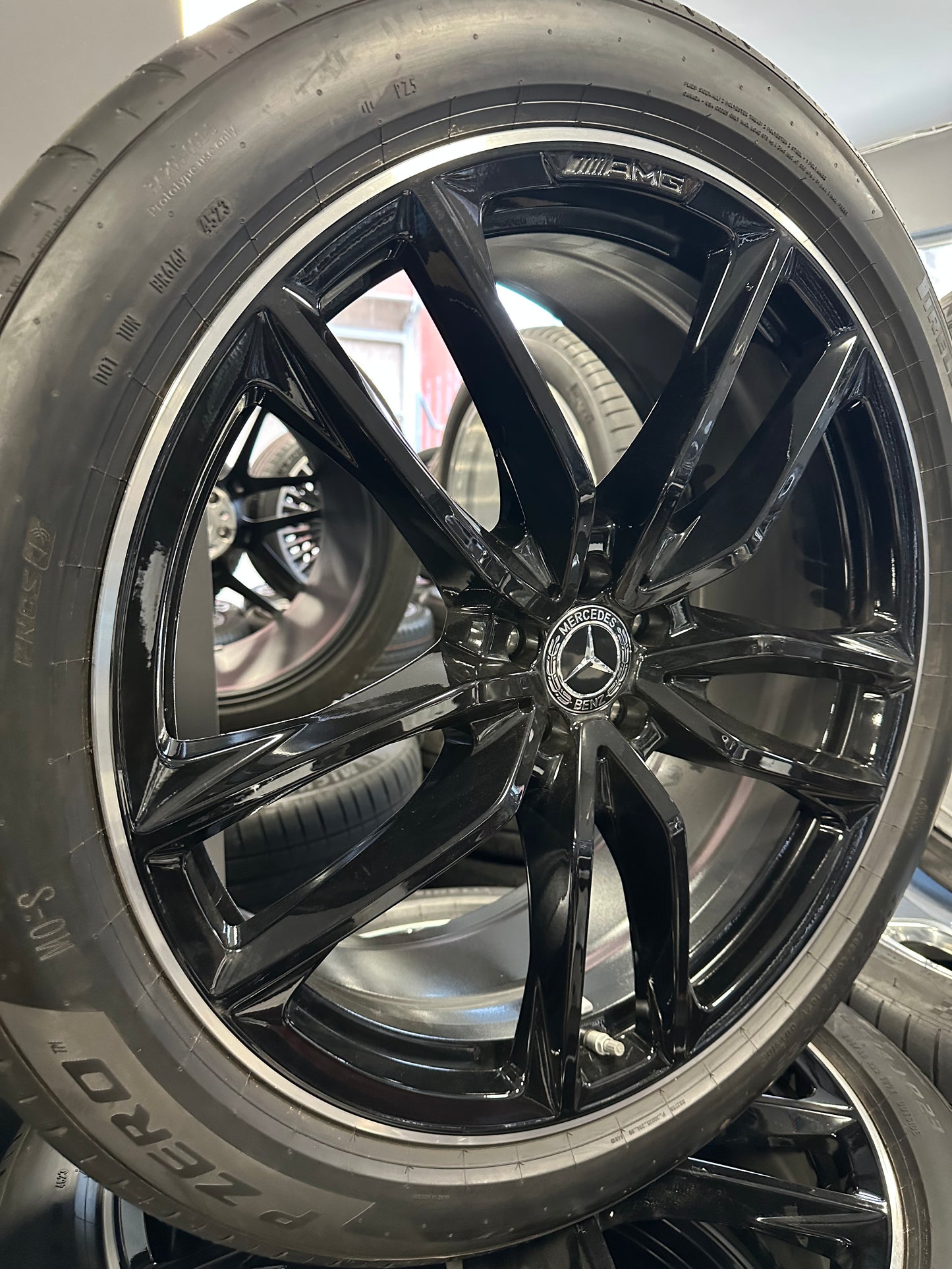 Оригинал Нови Mercedes GLS X167 W167 23 Zoll AMG Мерцедес ГЛС X167 W167 23 цола АМГ джанти летен комплект летни гуми