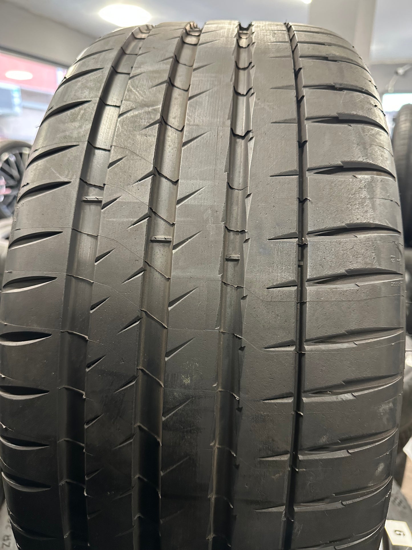 Оригинал Mercedes AMG GT 4 door W290 20 Zoll Мерцедес АМГ ГТ В290 20 цола джанти летен комплект летни гуми