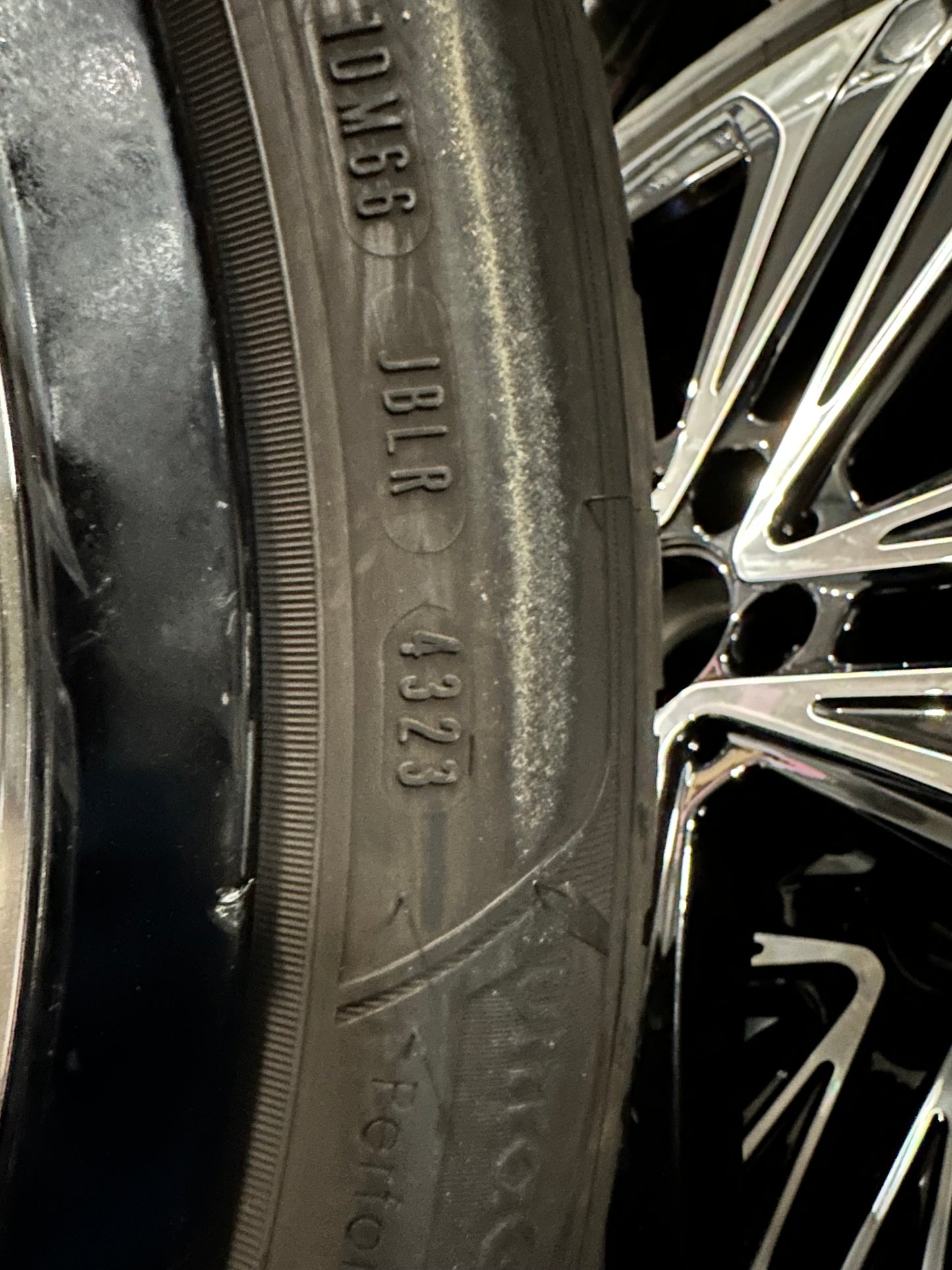 Оригинал Mercedes CLE Klasse W236 19 Zoll Мерцедес ЦЛЕ класа W236 19 цола джанти зимен комплект зимни гуми