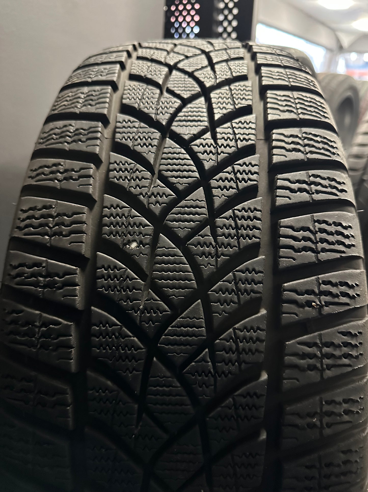 Оригинал Mercedes EQS Klasse N297 V297 19 Zoll Мерцедес EQS 19 цола джанти зимен комплект зимни гуми