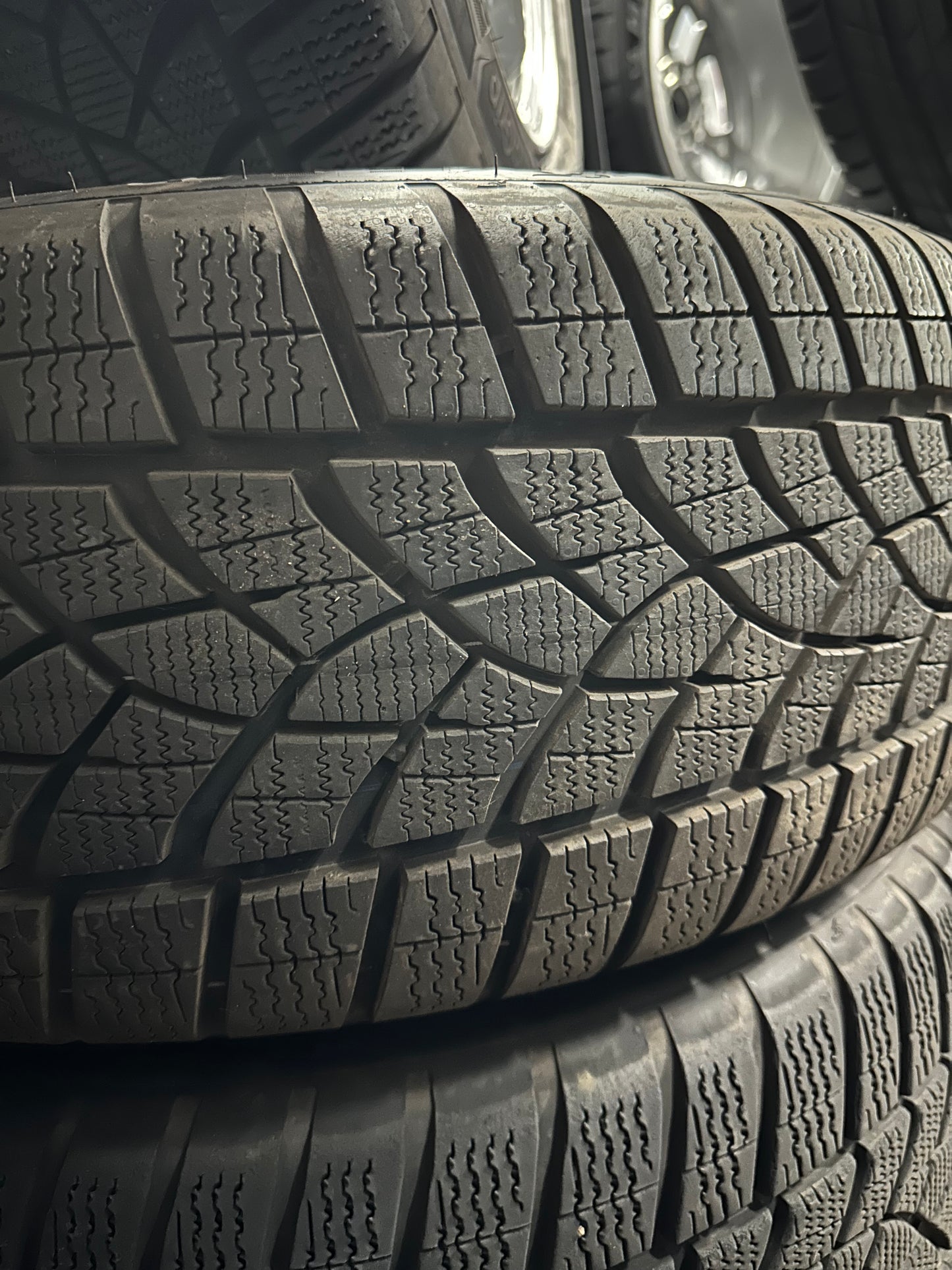 Оригинал Mercedes EQS Klasse N297 V297 19 Zoll Мерцедес EQS 19 цола джанти зимен комплект зимни гуми