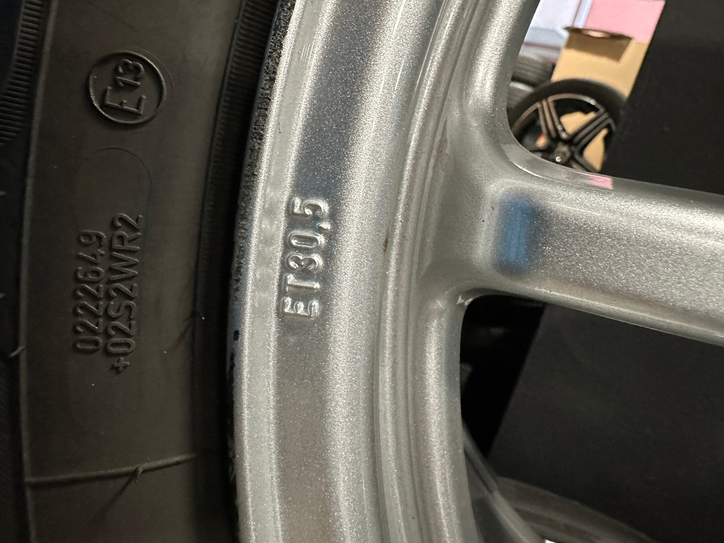 Оригинал Mercedes EQS Klasse N297 V297 19 Zoll Мерцедес EQS 19 цола джанти зимен комплект зимни гуми