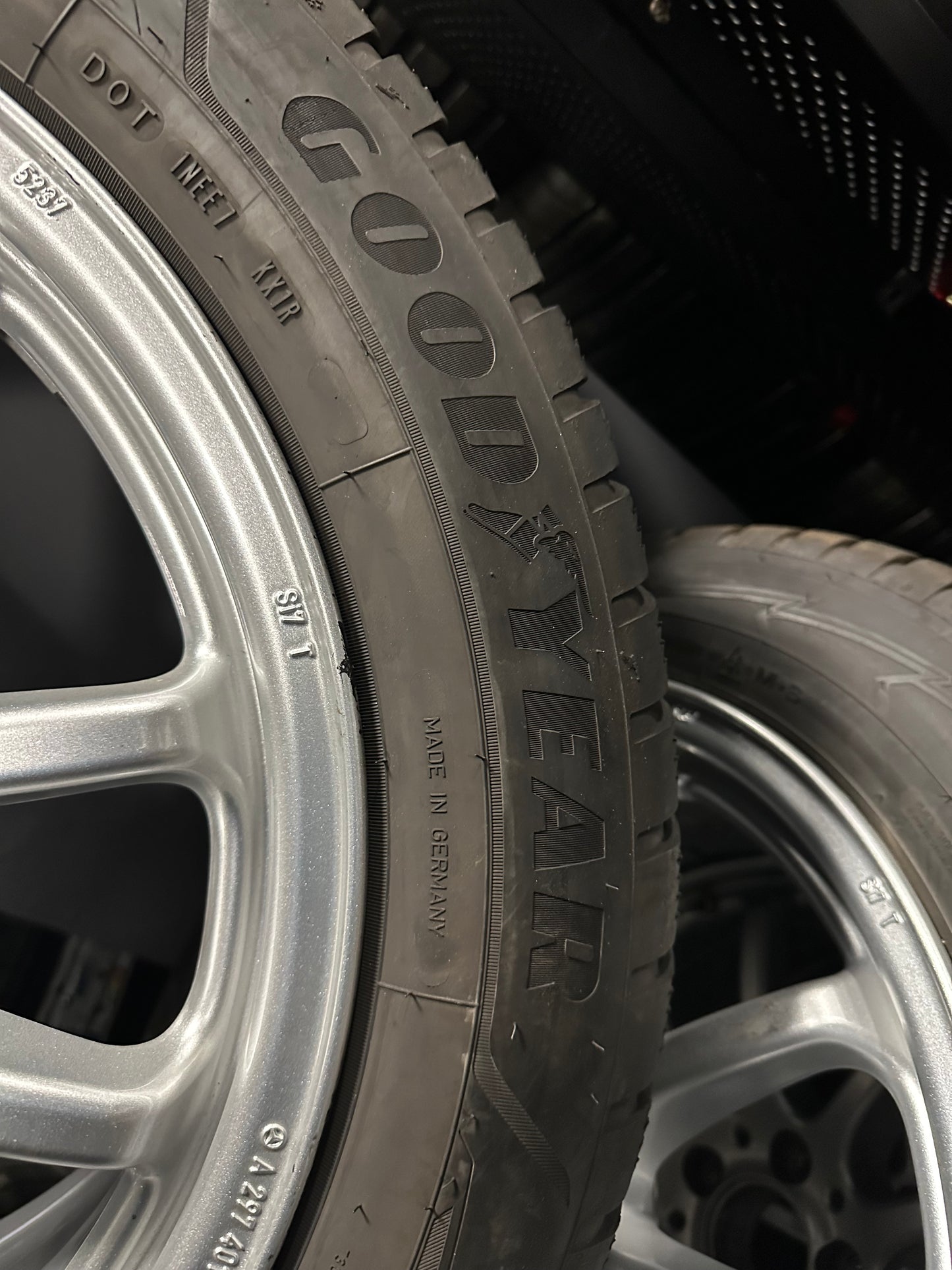 Оригинал Mercedes EQS Klasse N297 V297 19 Zoll Мерцедес EQS 19 цола джанти зимен комплект зимни гуми