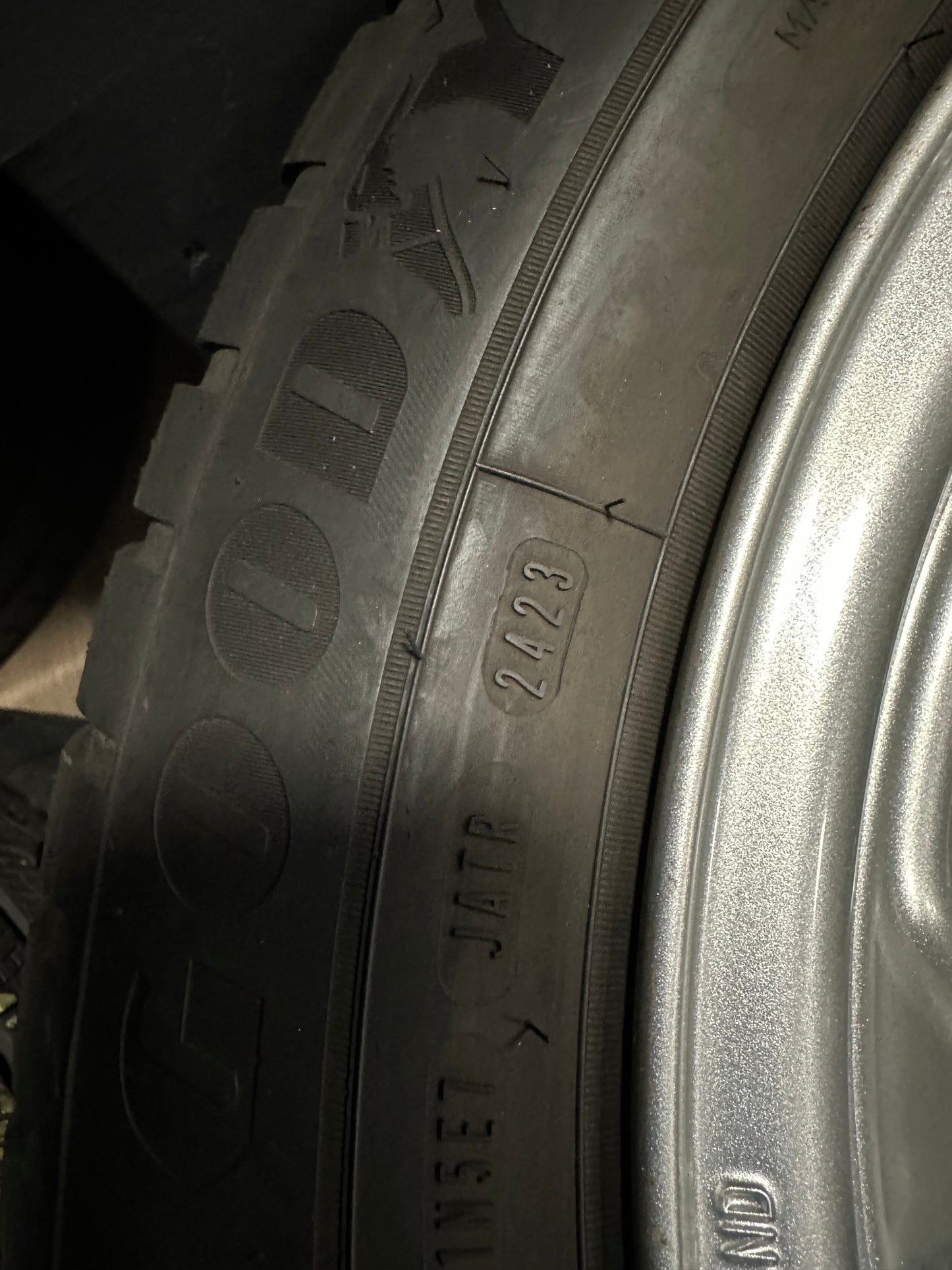 Оригинал Mercedes EQS Klasse N297 V297 19 Zoll Мерцедес EQS 19 цола джанти зимен комплект зимни гуми