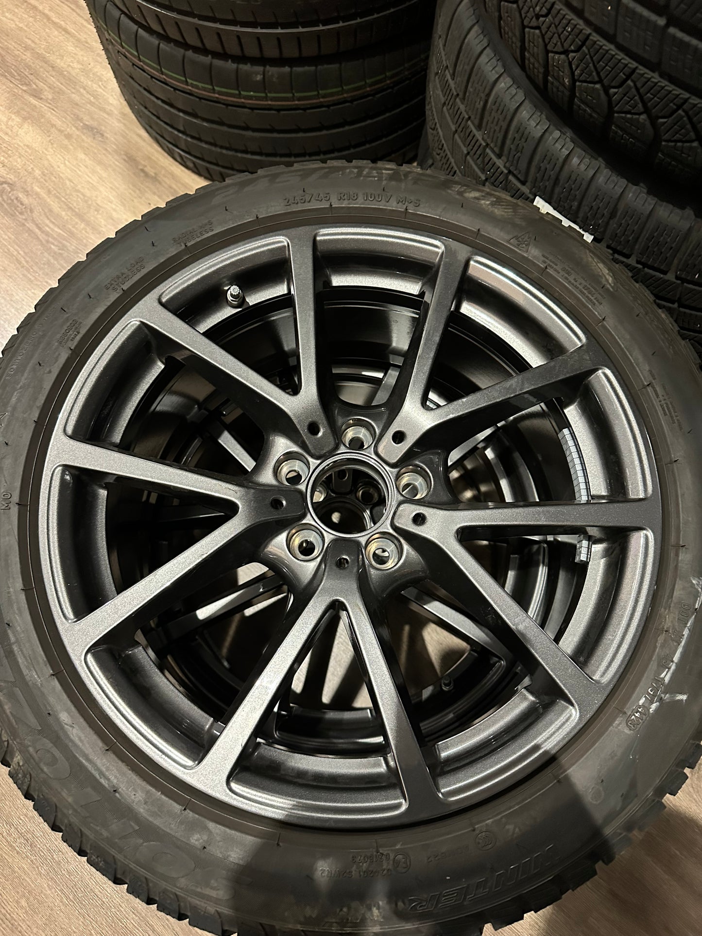 Оригинал Mercedes CLE Klasse W236 18 Zoll Мерцедес ЦЛЕ класа W236 18 цола джанти зимен комплект зимни гуми