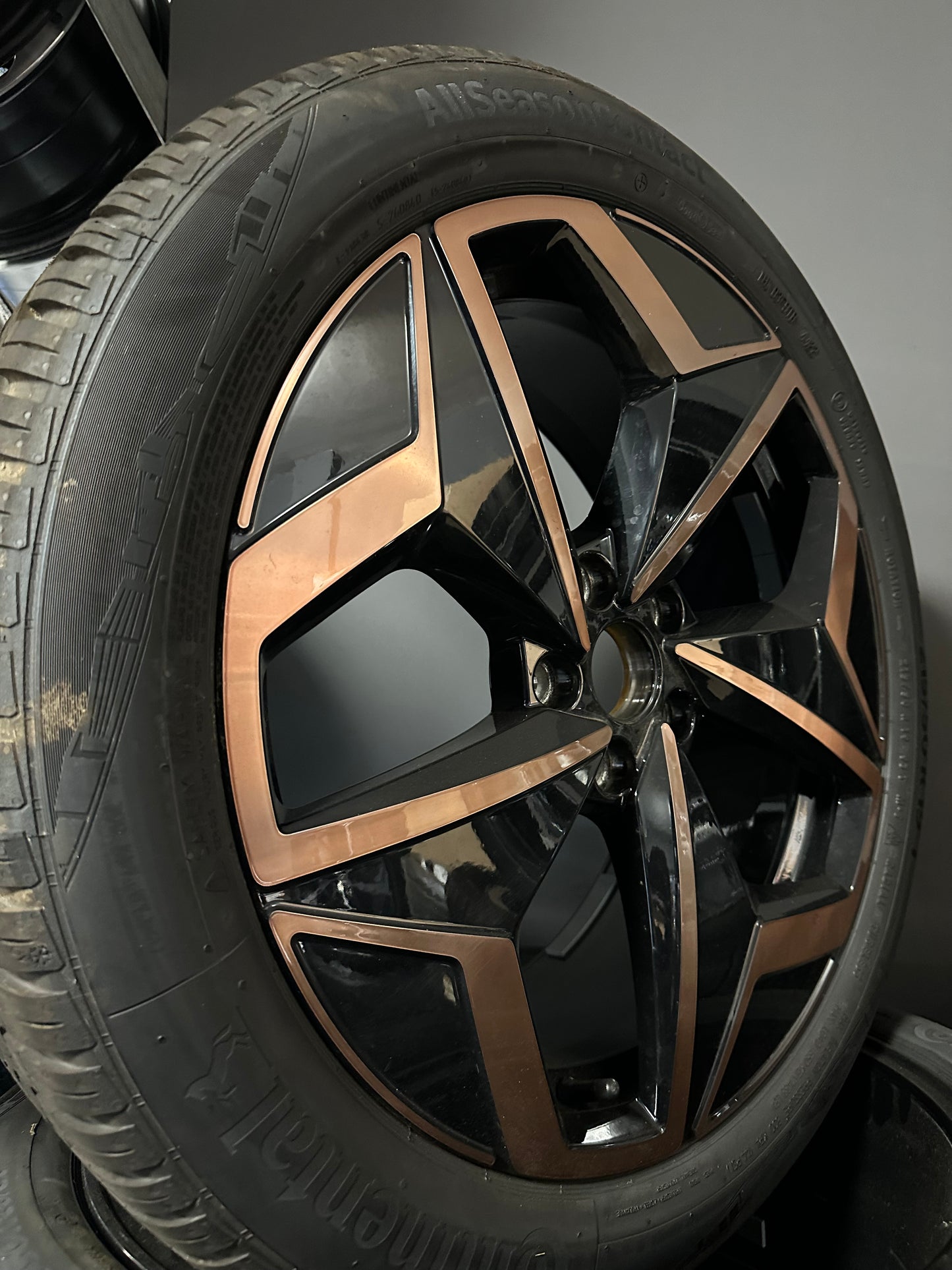 Нови VW Volkswagen ID3 E11 19 zoll Фолксваген ИД3 19 цола джанти всесезонен комплект всесезонни гуми