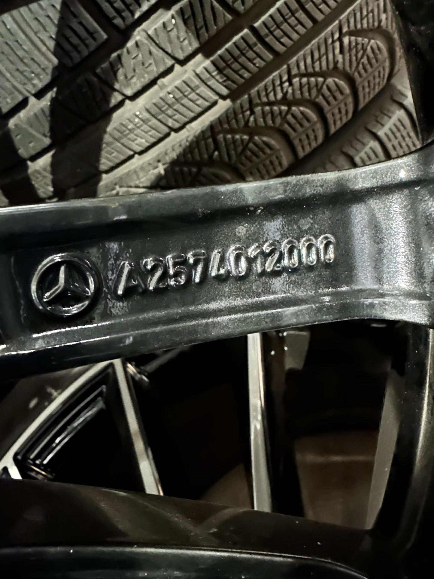 Оригинал Като нови Mercedes CLS AMG W257 20 Zoll Мерцедес Цлс 20 цола джанти летен комплект летни гуми