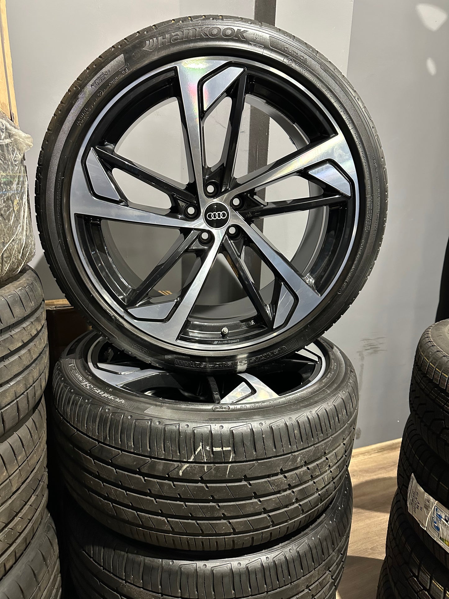 Оригинал Audi Q7 SQ7 4M 22 Zoll Ауди Q7 SQ7 Алуминиеви джанти 285 35 22 цола летен комплект летни гуми