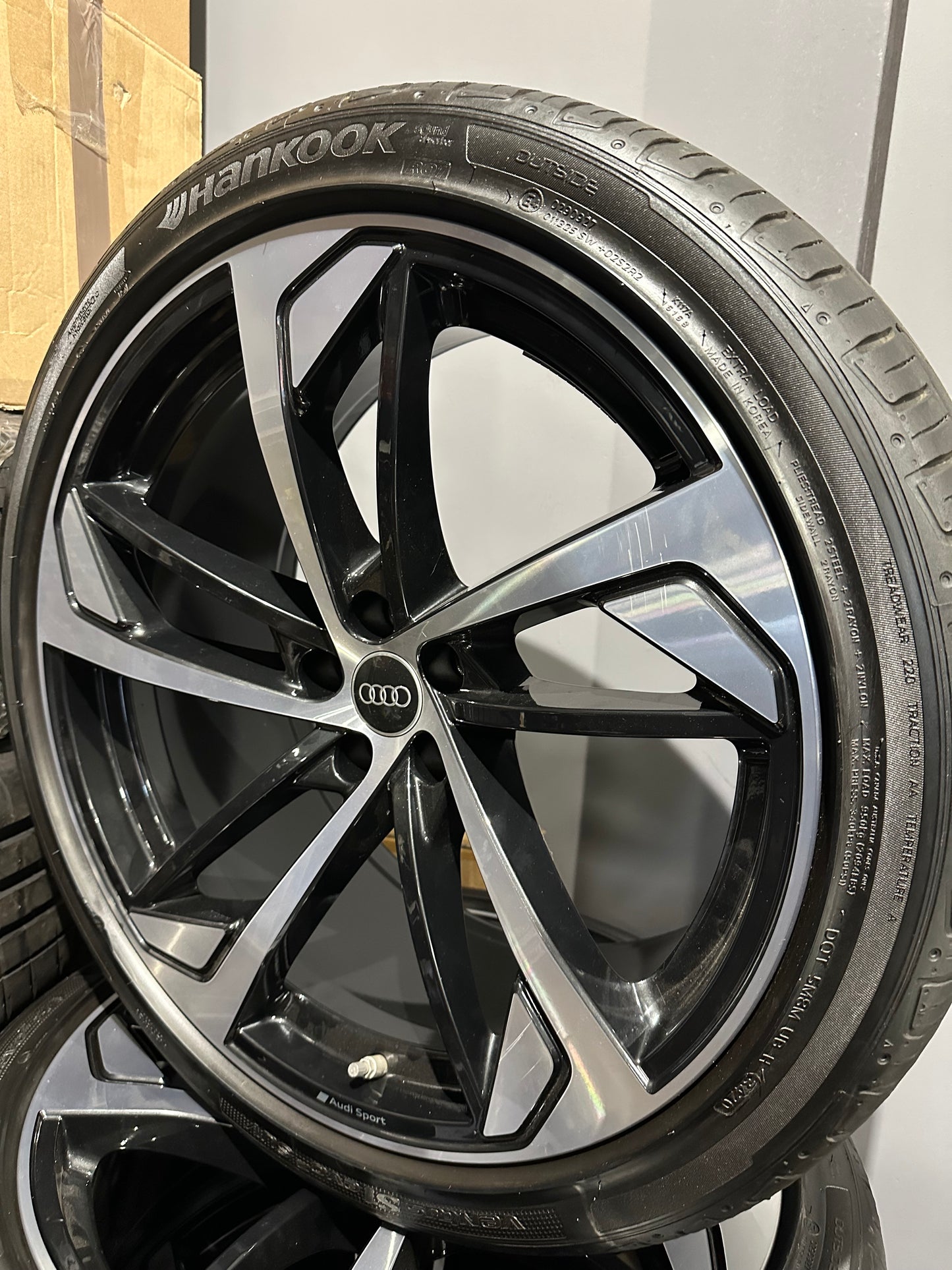 Оригинал Audi Q7 SQ7 4M 22 Zoll Ауди Q7 SQ7 Алуминиеви джанти 285 35 22 цола летен комплект летни гуми