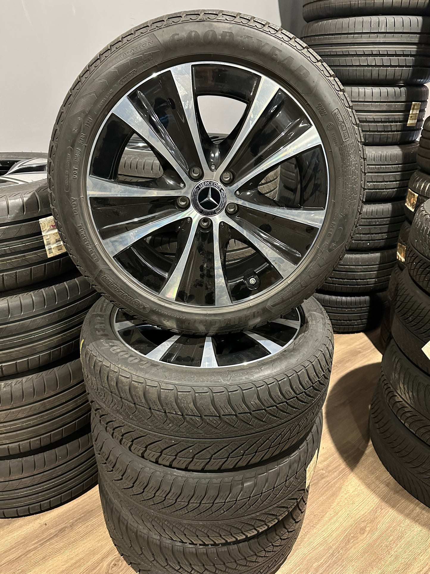 Mercedes E Klasse Мерцедес E класа W213 W238 18 цола зимен комплект зимни гуми