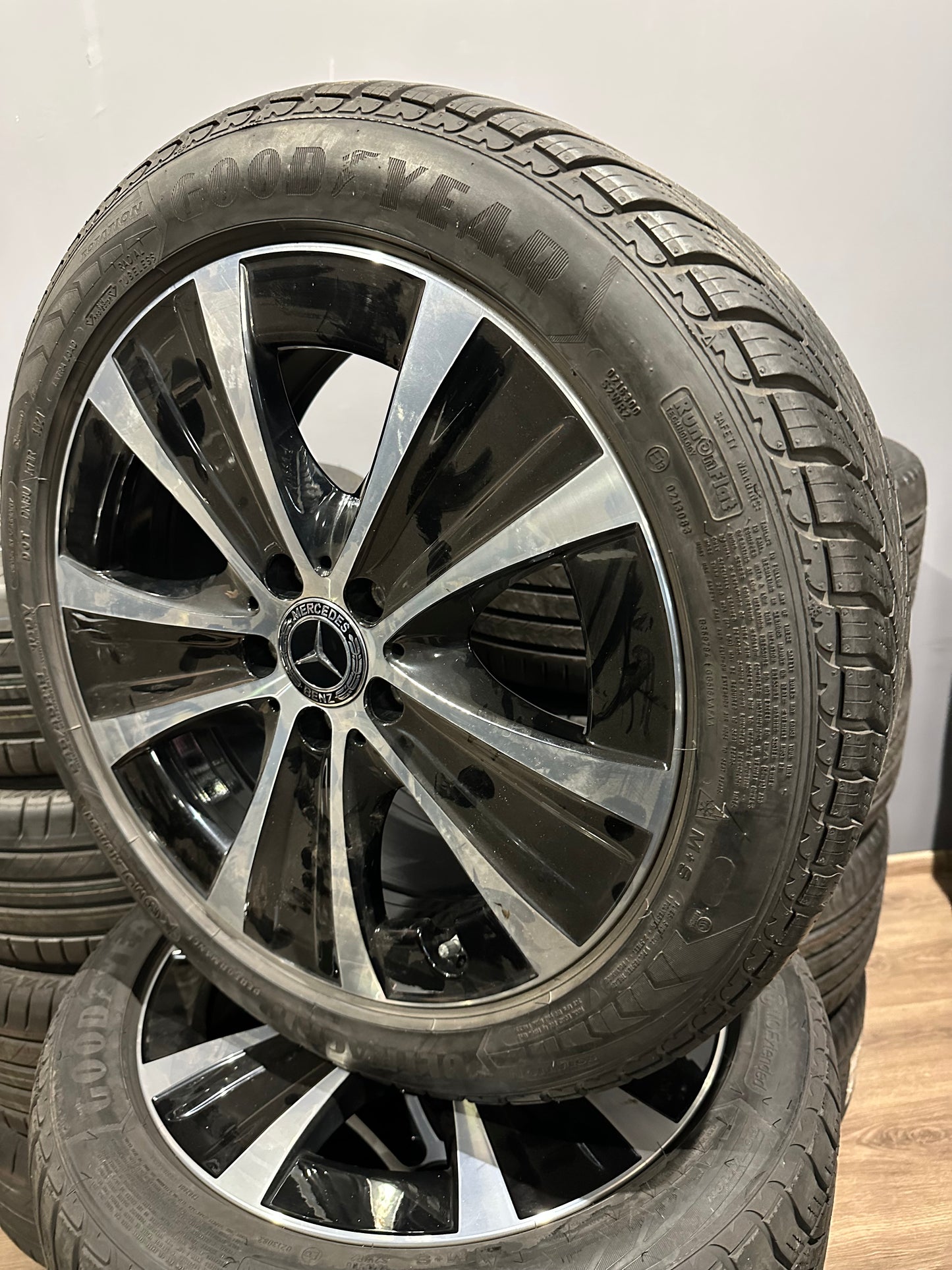 Mercedes E Klasse Мерцедес E класа W213 W238 18 цола зимен комплект зимни гуми