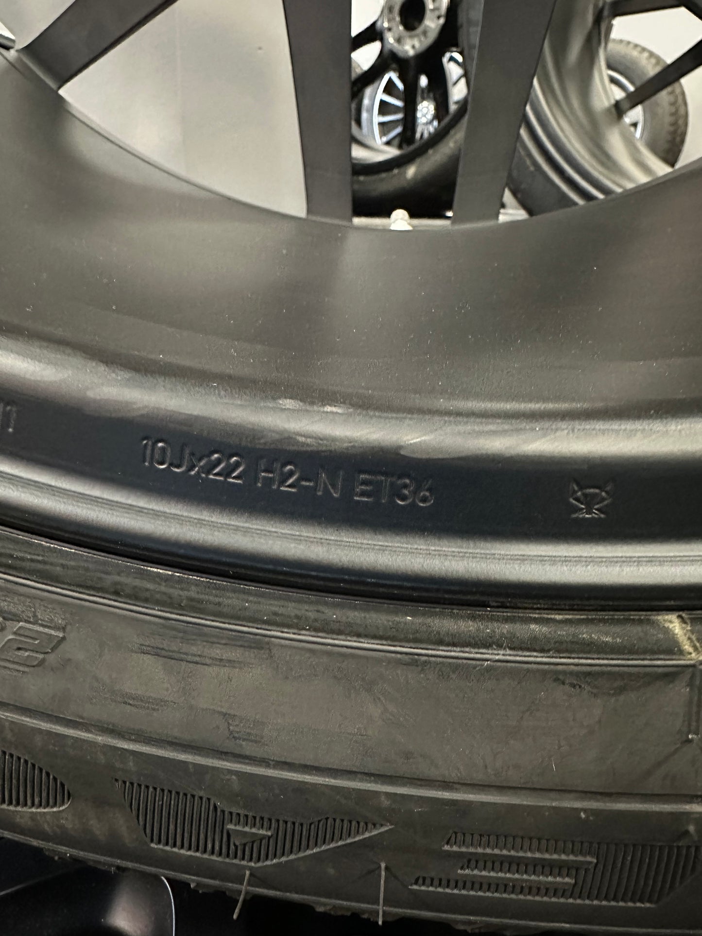 Нови Оригинал Mercedes G63 AMG G klasse 22 Zoll  Мерцедес Г класа W463 22 цола AMG джанти летен комплект летни гуми