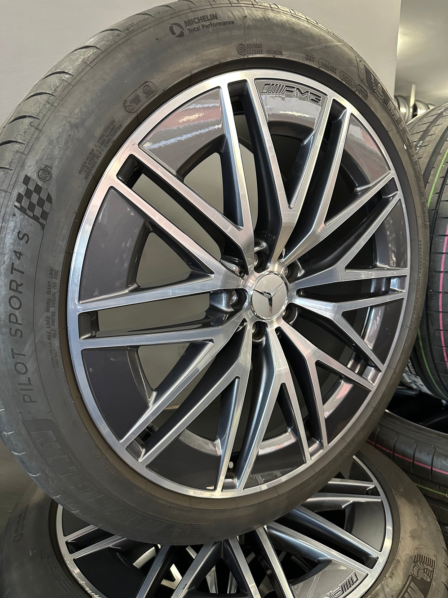Оригинал Mercedes GLE63 GLE 53 AMG V167 C167 22 Zoll Мерцедес ГЛЕ63 ГЛЕ 53 22 цола джанти летен комплект летни гуми