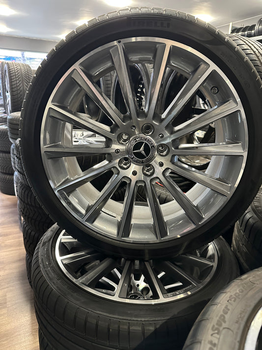 Оригинал Като Нови Mercedes C klasse W205 19 Zoll AMG Мерцедес Ц класа W205 19 цола AMG летен комплект летни гуми