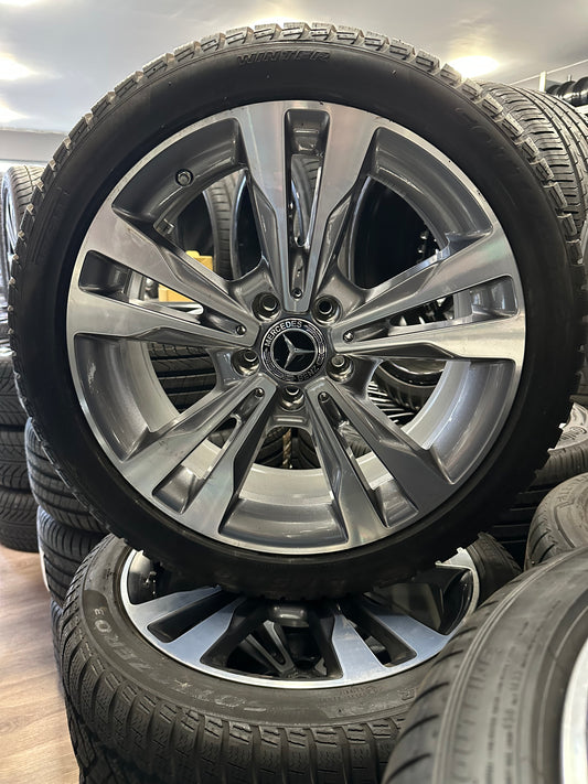 Mercedes C klasse Мерцедес Ц класа W205 18 цола зимен комплект зимни гуми