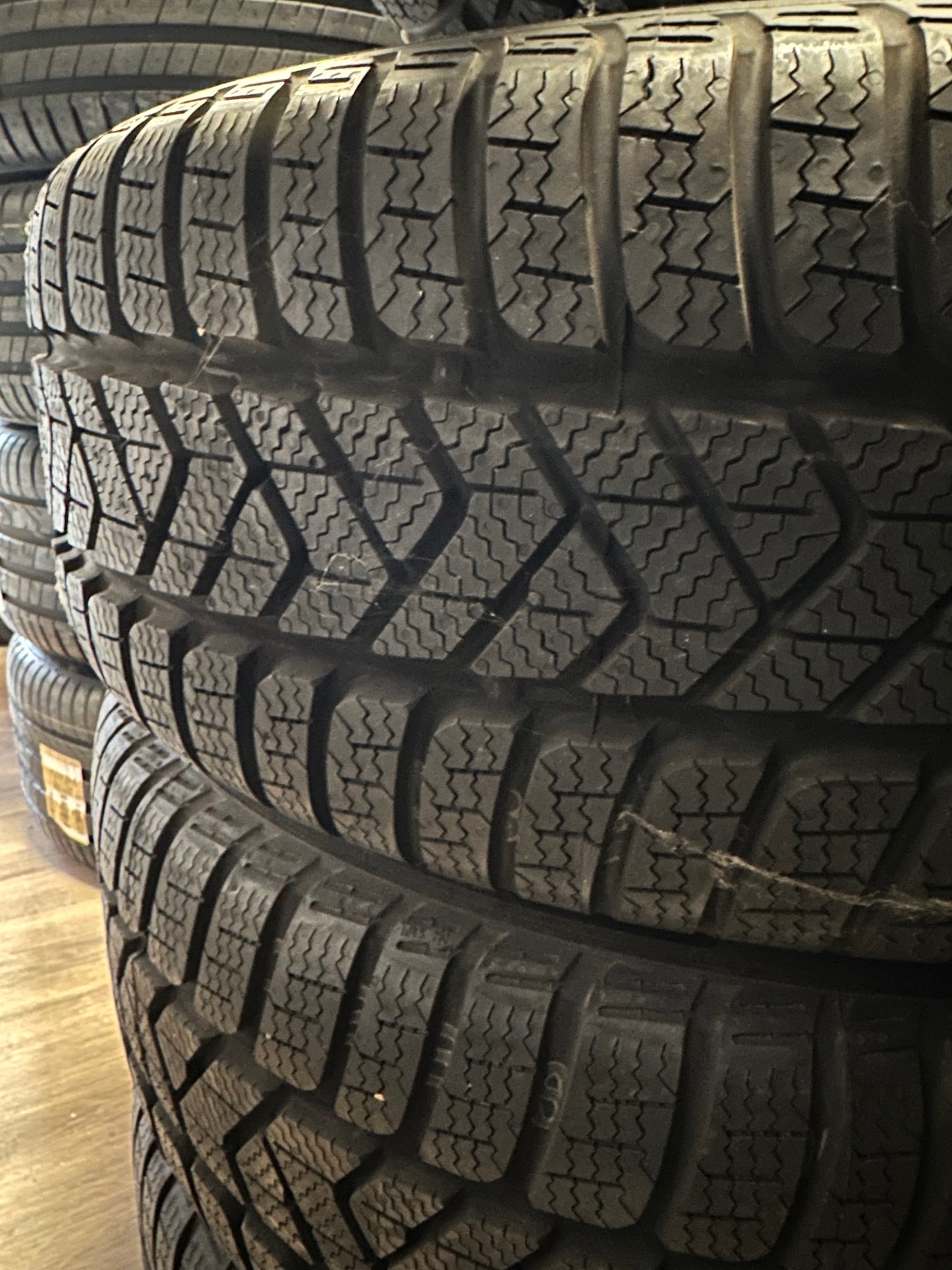 Mercedes C klasse Мерцедес Ц класа W205 18 цола зимен комплект зимни гуми