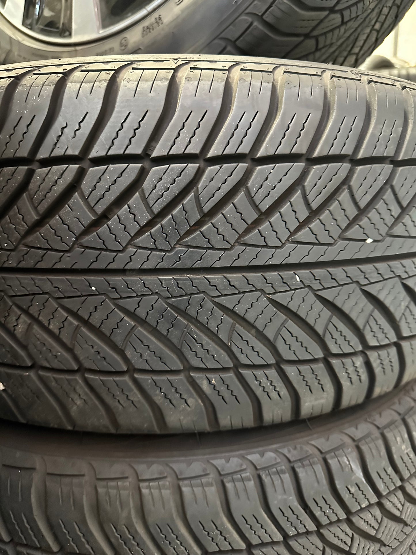 Mercedes E Klasse Мерцедес E класа W213 W238 18 цола зимен комплект зимни гуми