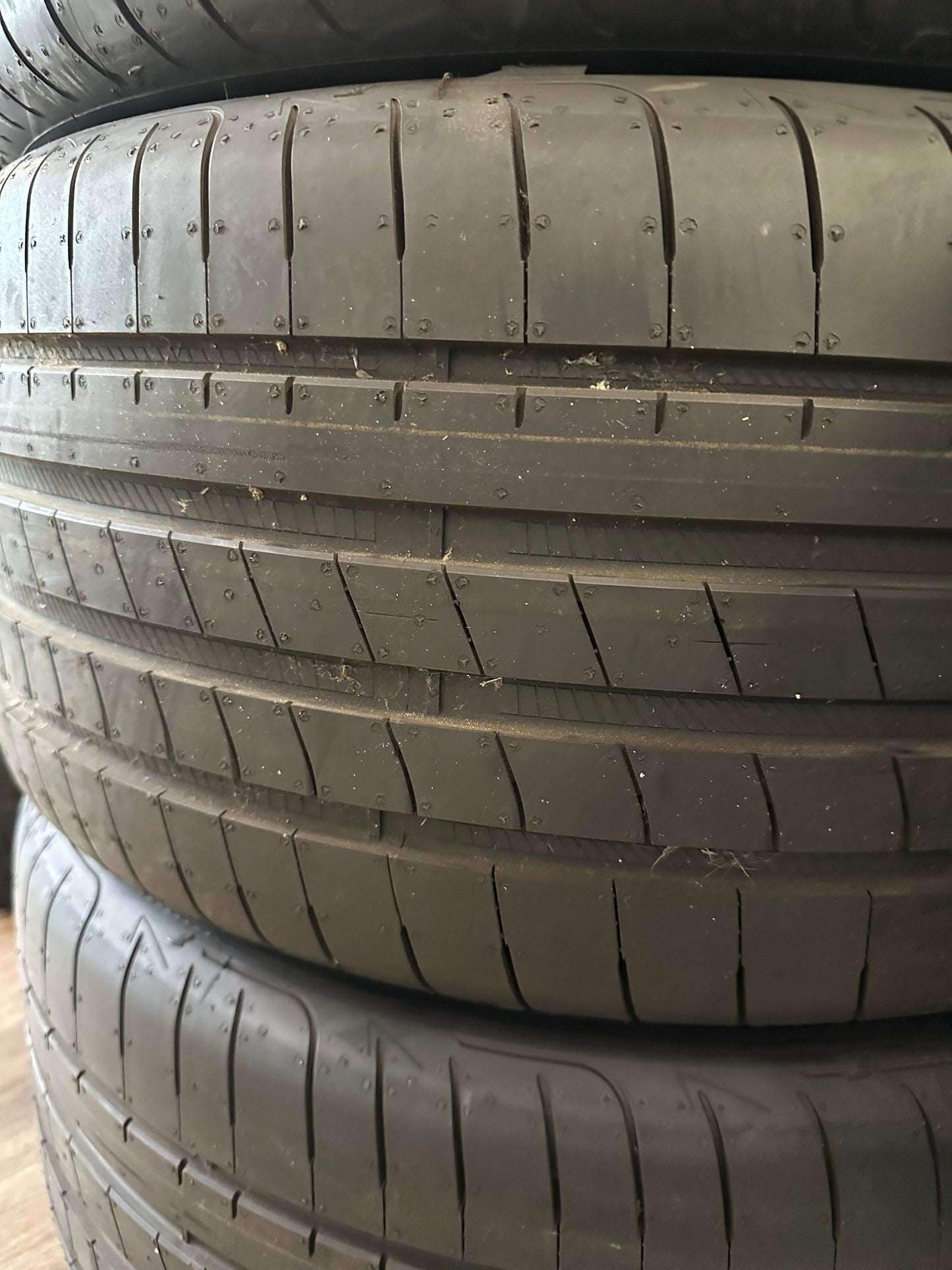 Като Нови Оригинал Mercedes E Klasse W213 Мерцедес Е класа W213 S213 19 цола AMG джанти летен комплект летни гуми