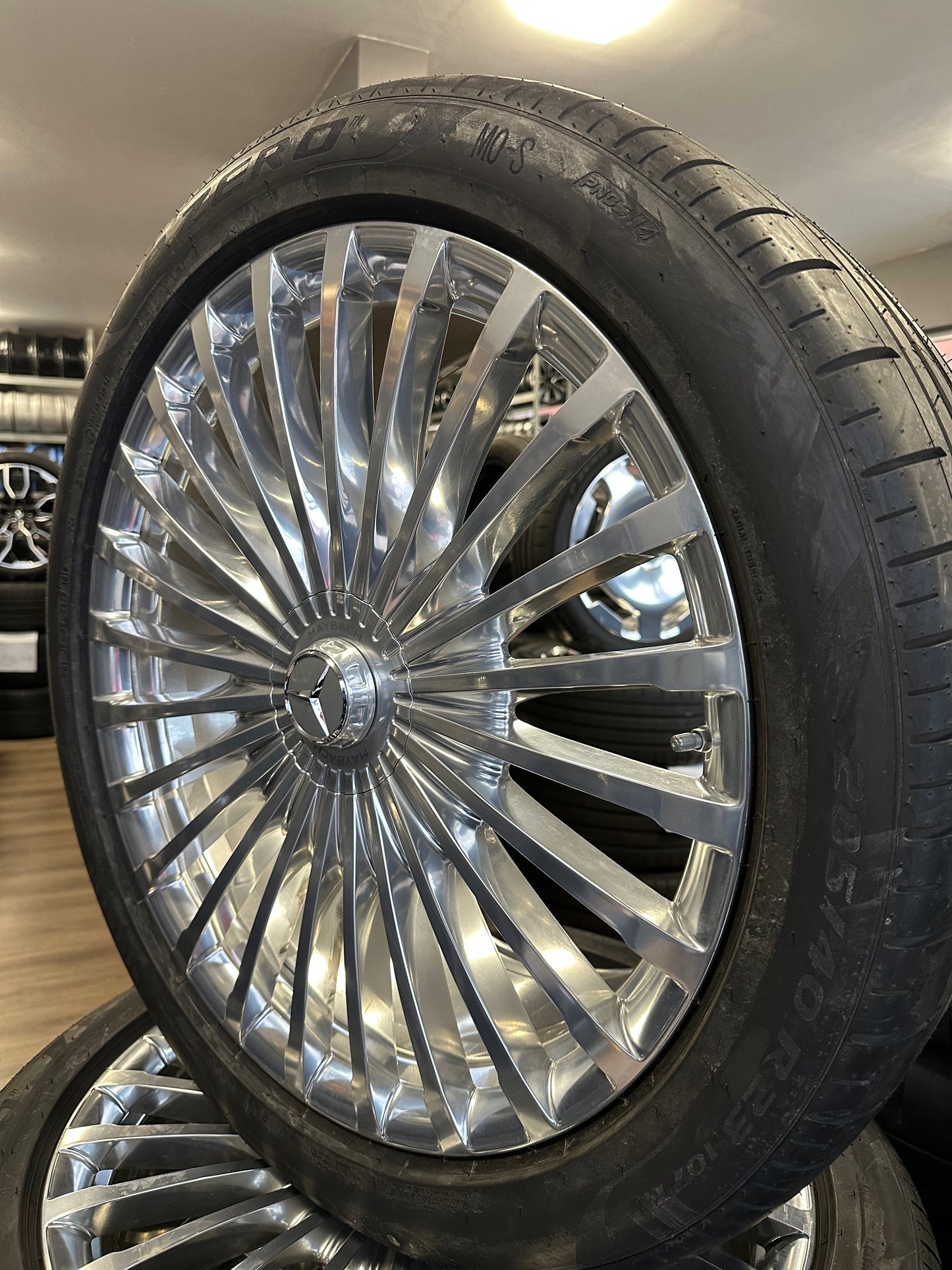 Оригинал Като Нови Mercedes GLS Maybach X167 W167 23 Zoll Мерцедес ГЛС Майбах X167 W167 23 цола джанти летен комплект летни гуми Хром