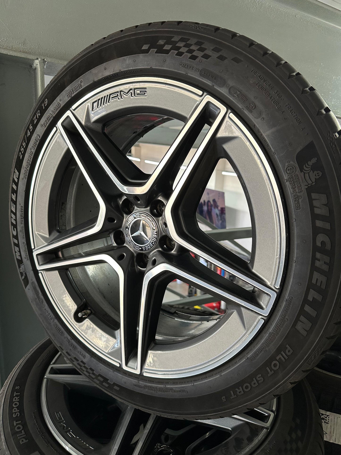 Оригинал Mercedes S Klasse W223 V223 AMG 19 Zoll Мерцедес С Класа AMG 19 цола джанти летен комплект летни гуми