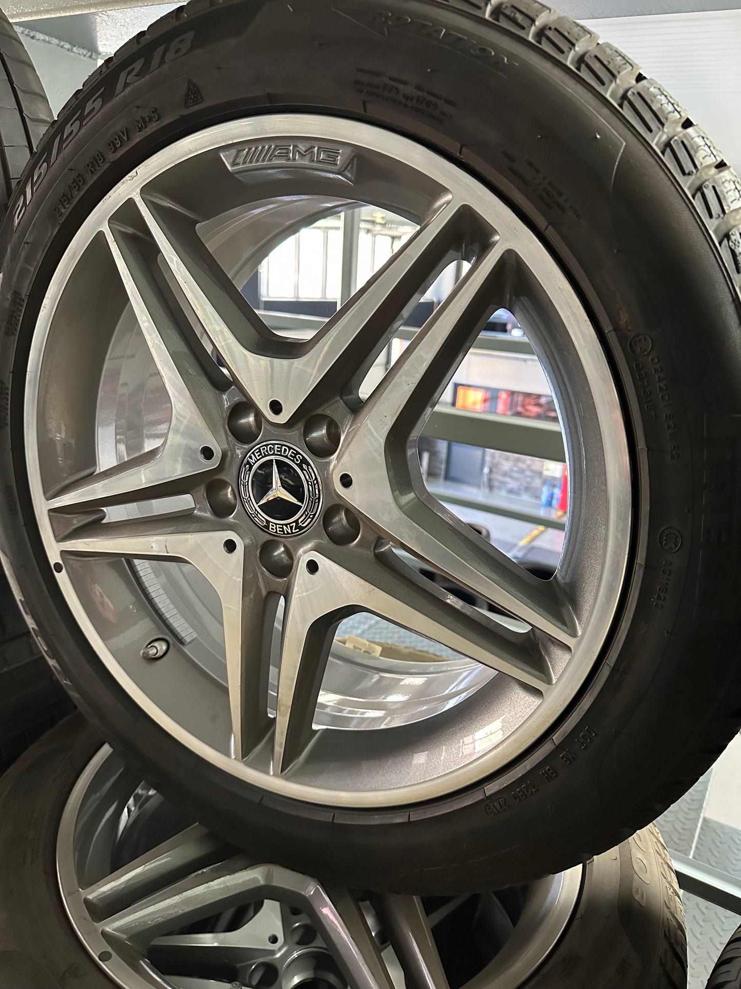 Нови Mercedes GLA 35 AMG Klasse 18 Zoll W156 Мерцедес ГЛА класа W156 X156 18 цола зимен комплект зимни гуми